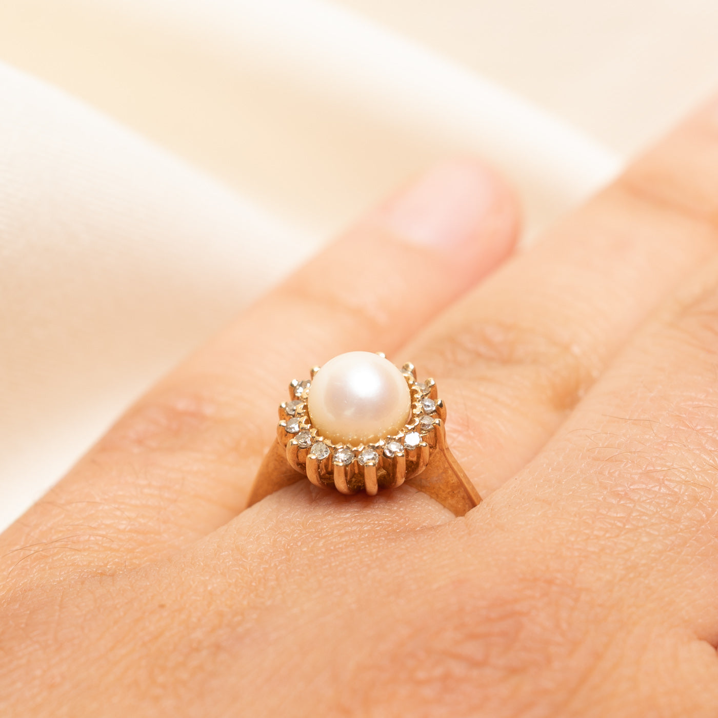 Pearl & Diamond Petal Ring | 0.24ctw | SZ 6.5