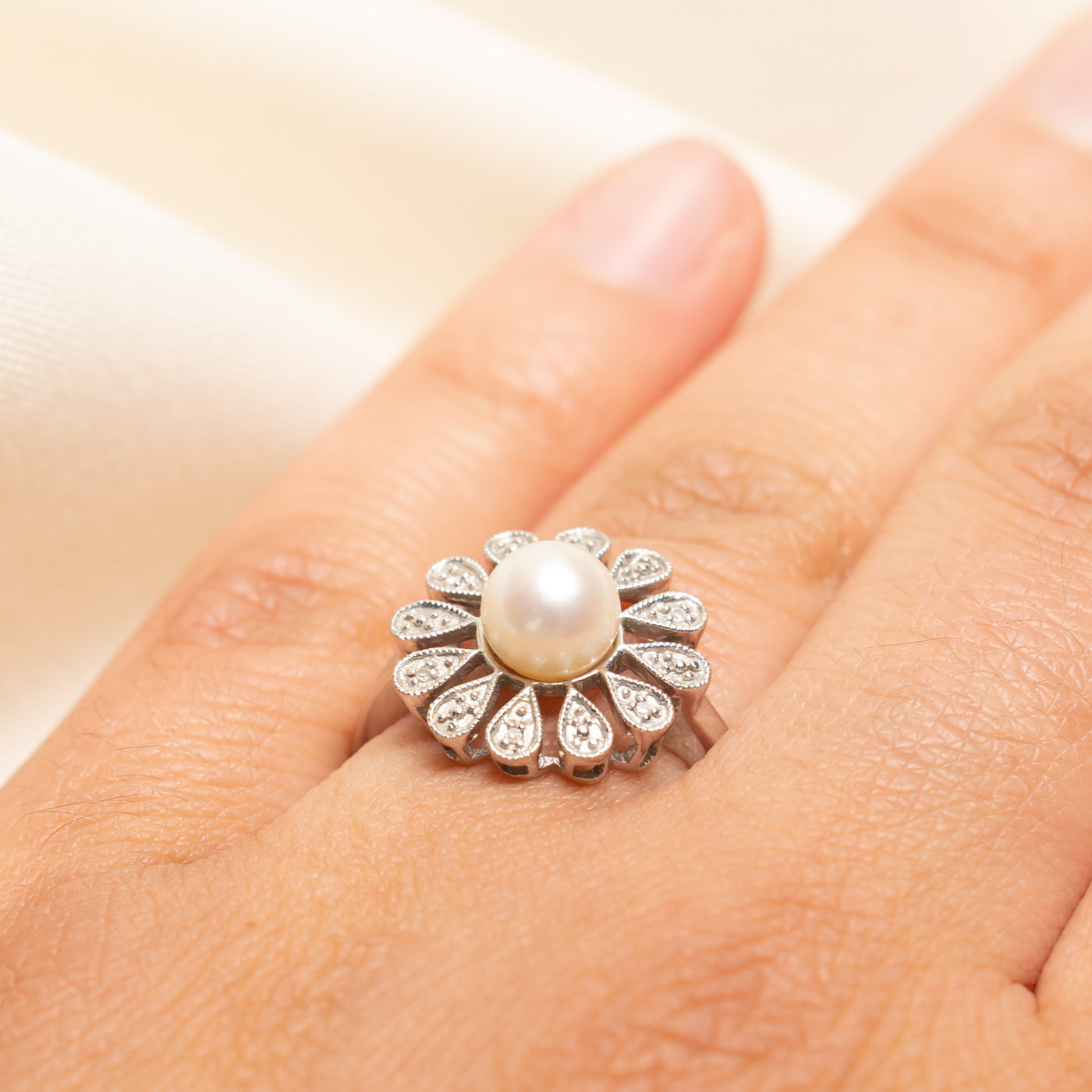 Pearl & Diamond Flower Cocktail Ring | 0.02ctw | SZ 7