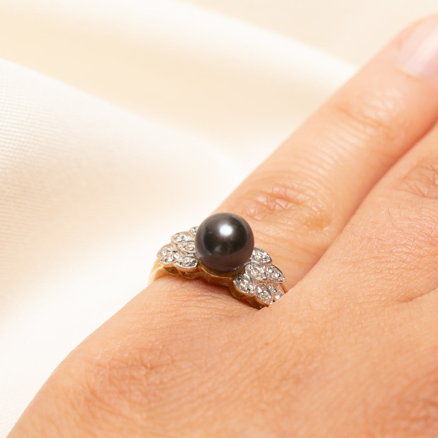 Black Pearl & Diamond Ring | 0.12ctw | SZ 4.5