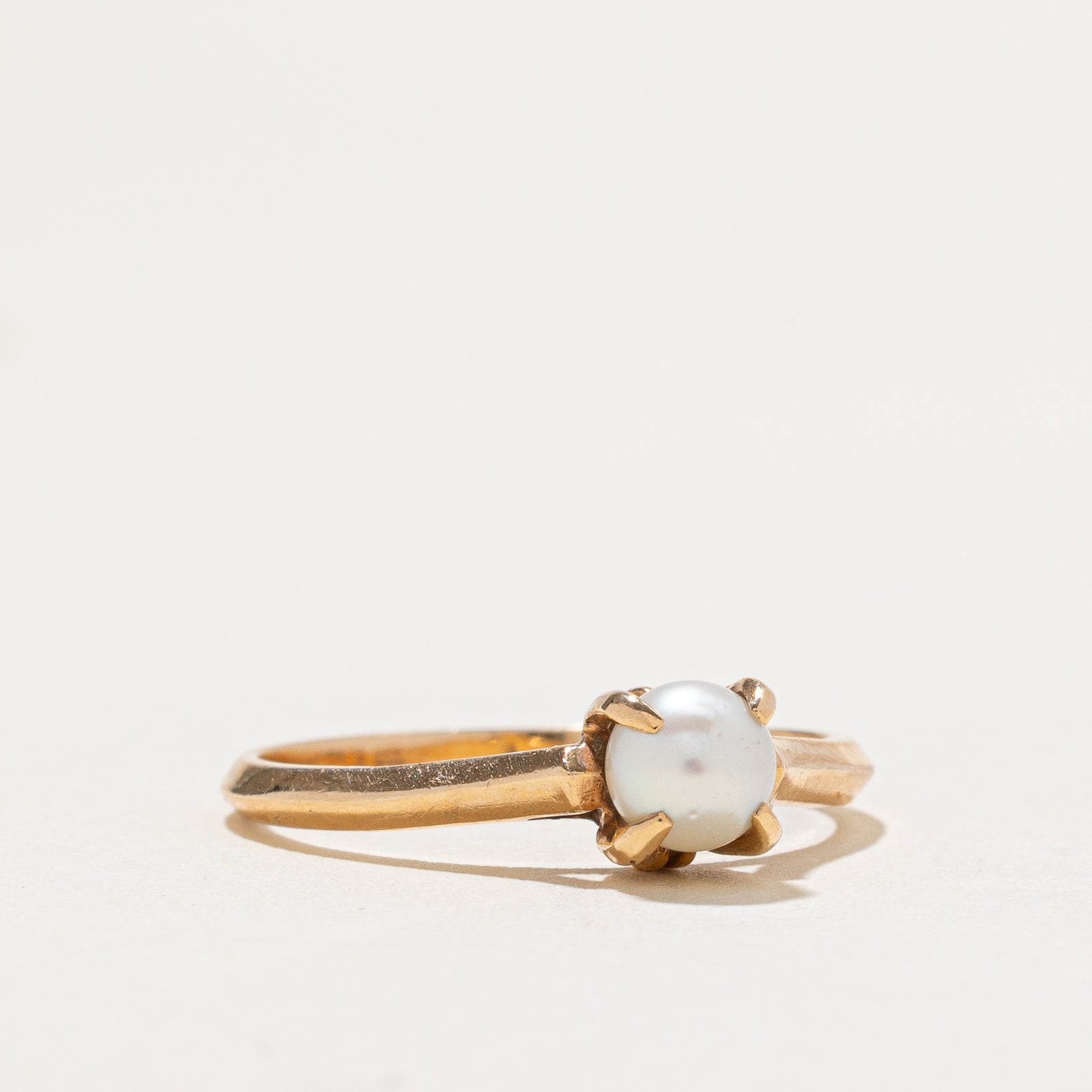 Solitaire Pearl Ring | SZ 6