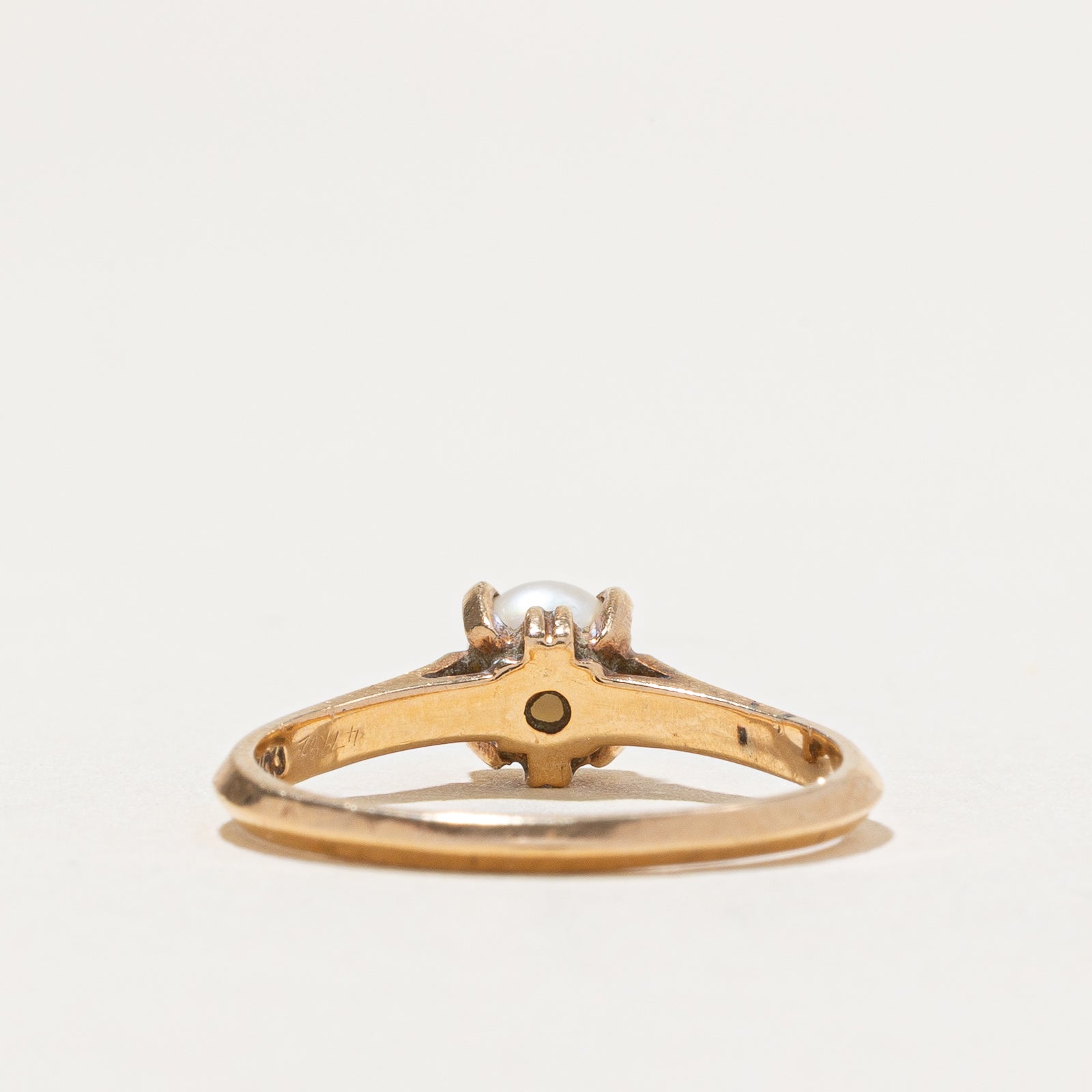 Solitaire Pearl Ring | SZ 6