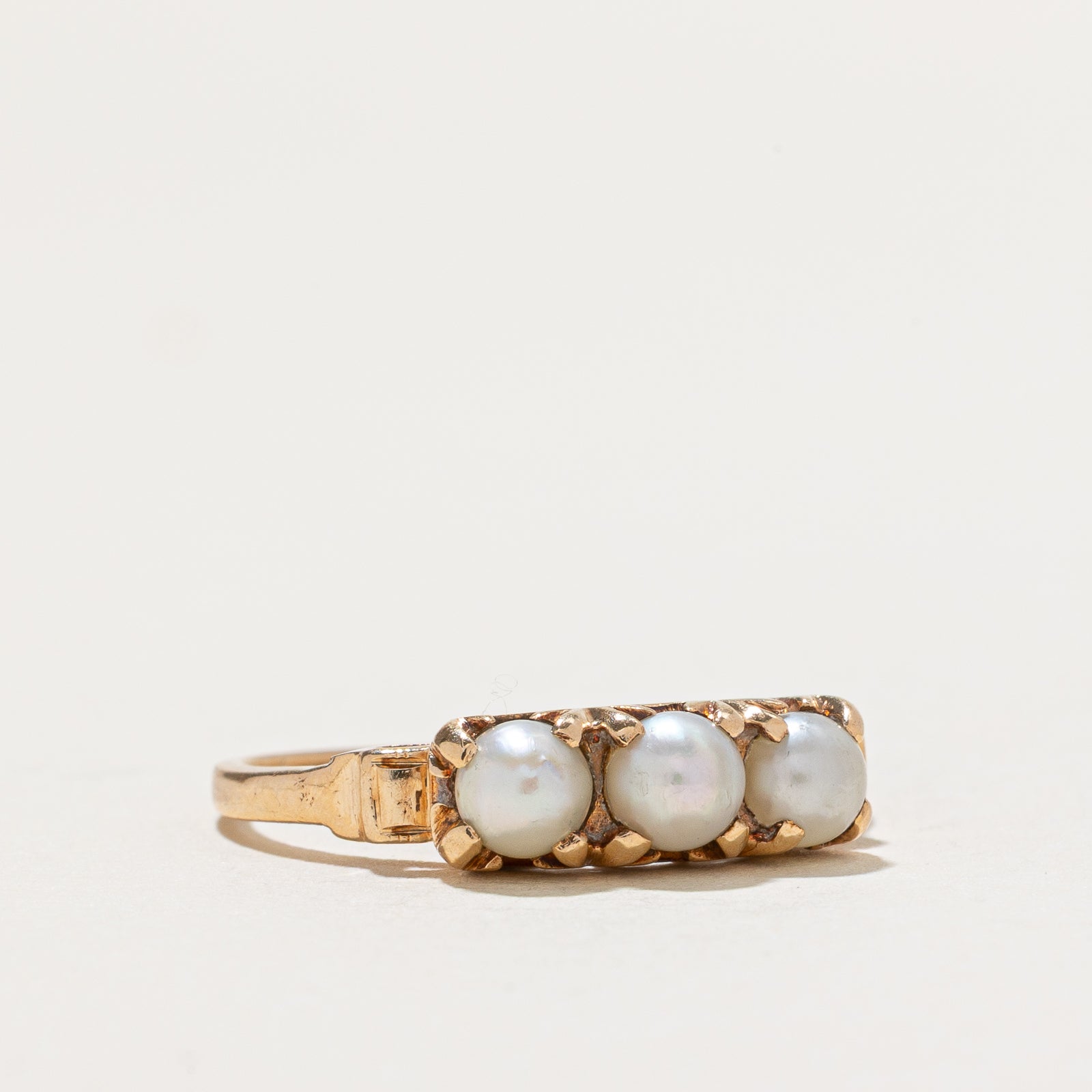 Three Stone Pearl Ring | SZ 6.75