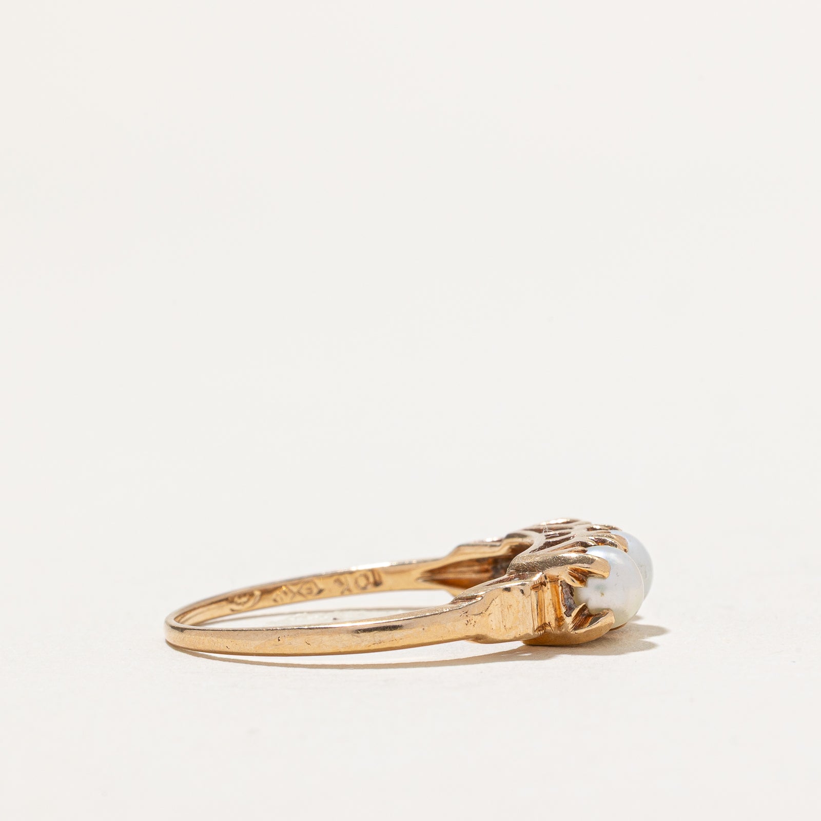 Three Stone Pearl Ring | SZ 6.75