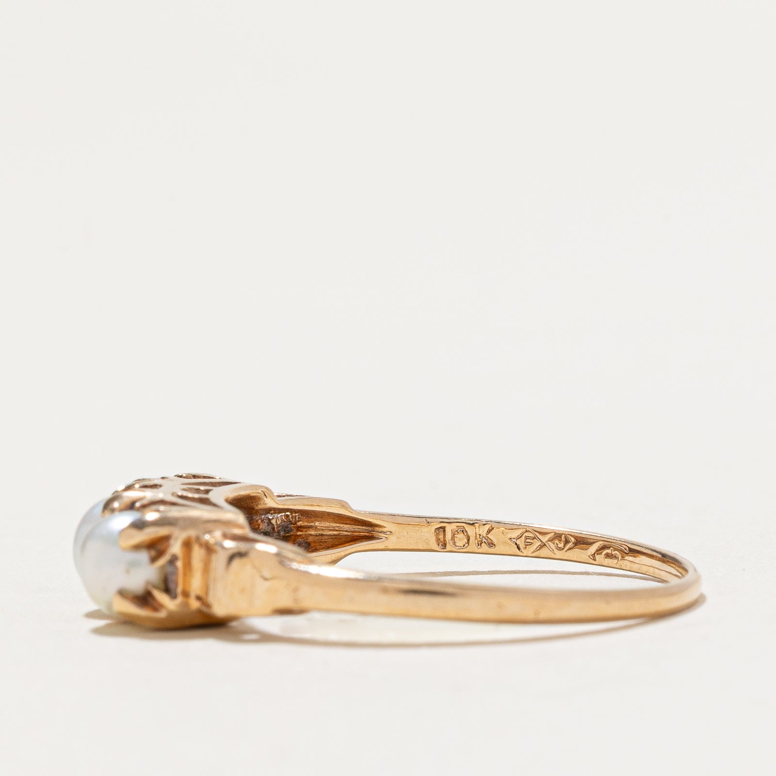 Three Stone Pearl Ring | SZ 6.75