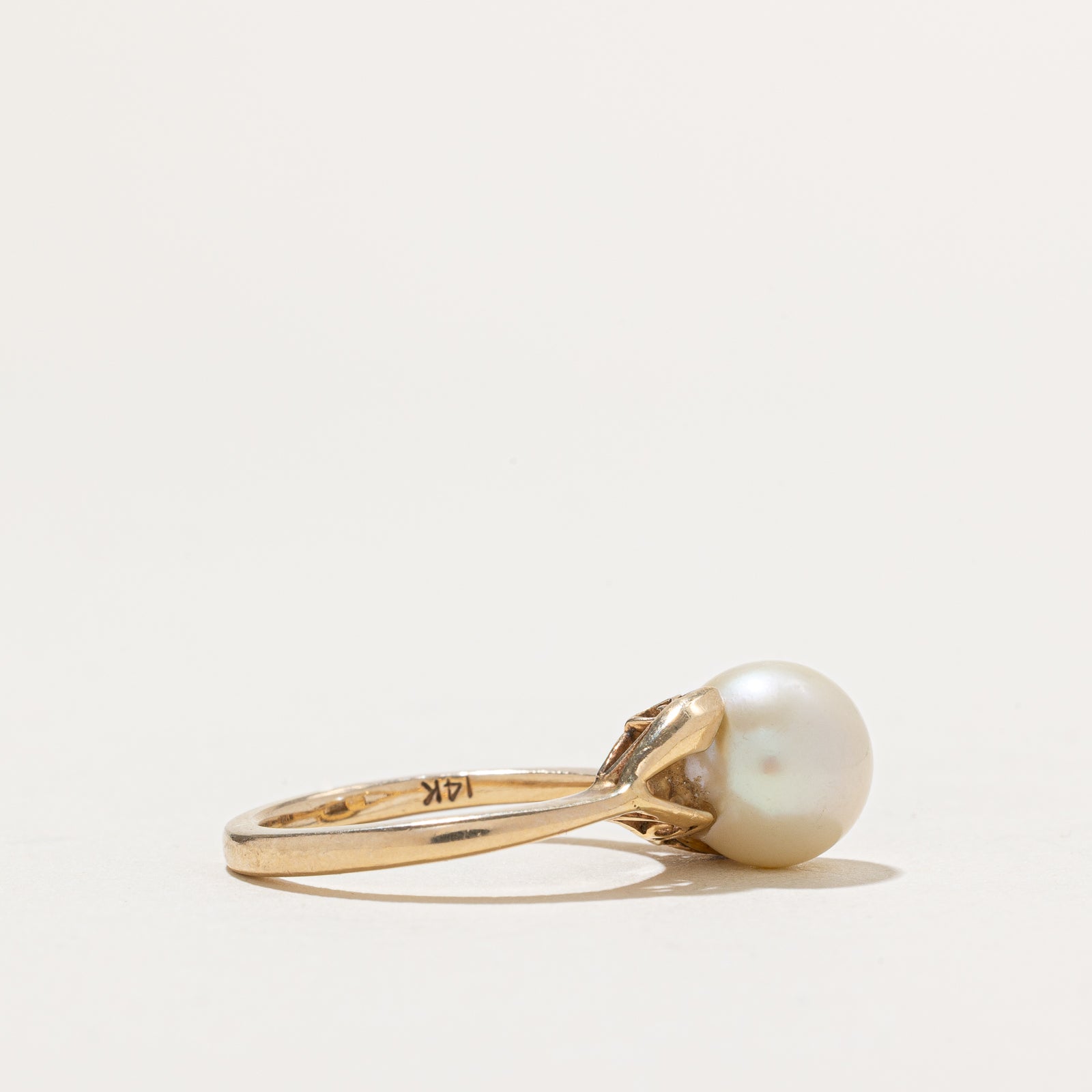 Solitaire Pearl Bypass Ring | SZ 6.25