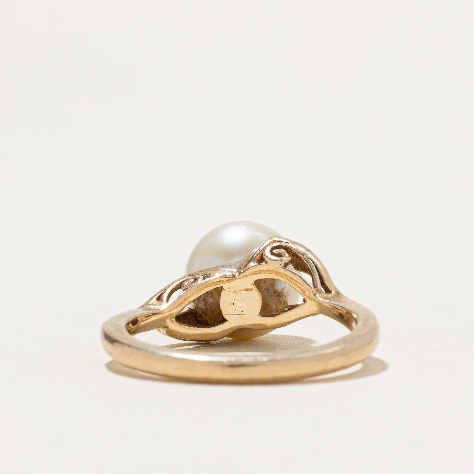 Solitaire Pearl Bypass Ring | SZ 6.25