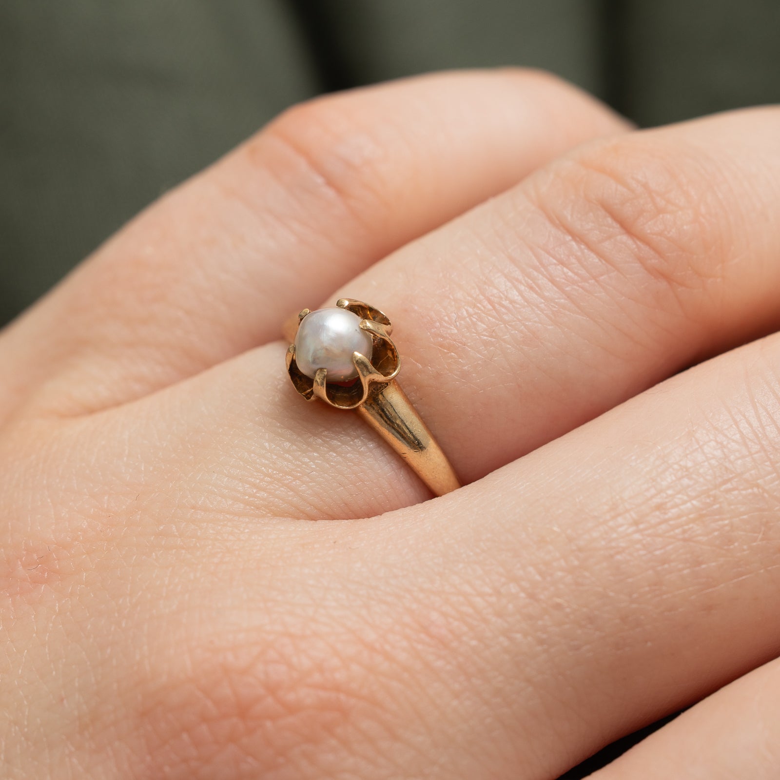 Belcher Set Solitaire Pearl Ring | SZ 6.75