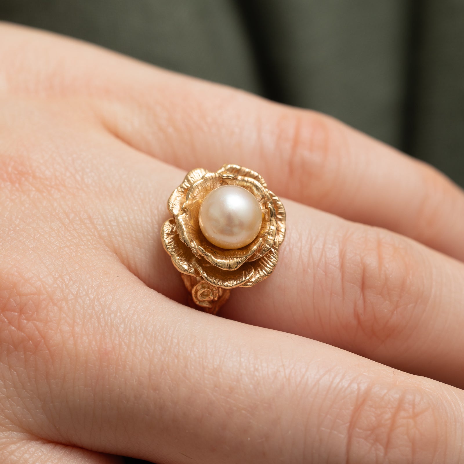 Solitaire Pearl Flower Ring | SZ 5.25