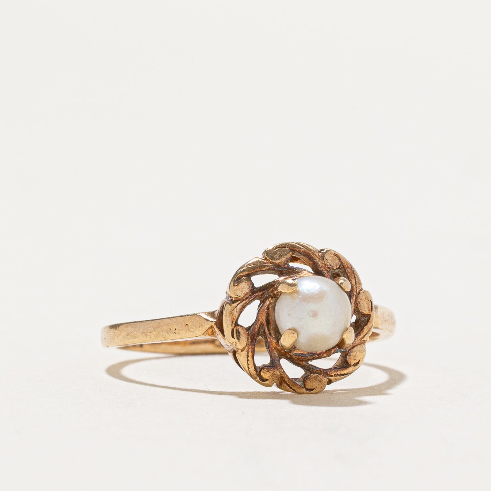 Solitaire Pearl Ring | SZ 5.75