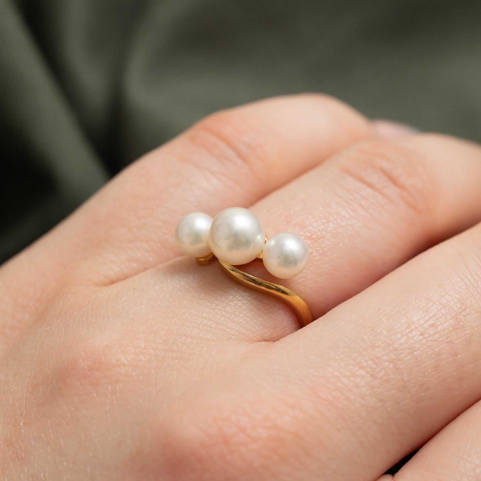 Three Stone Pearl Bypass Ring | SZ 5.5