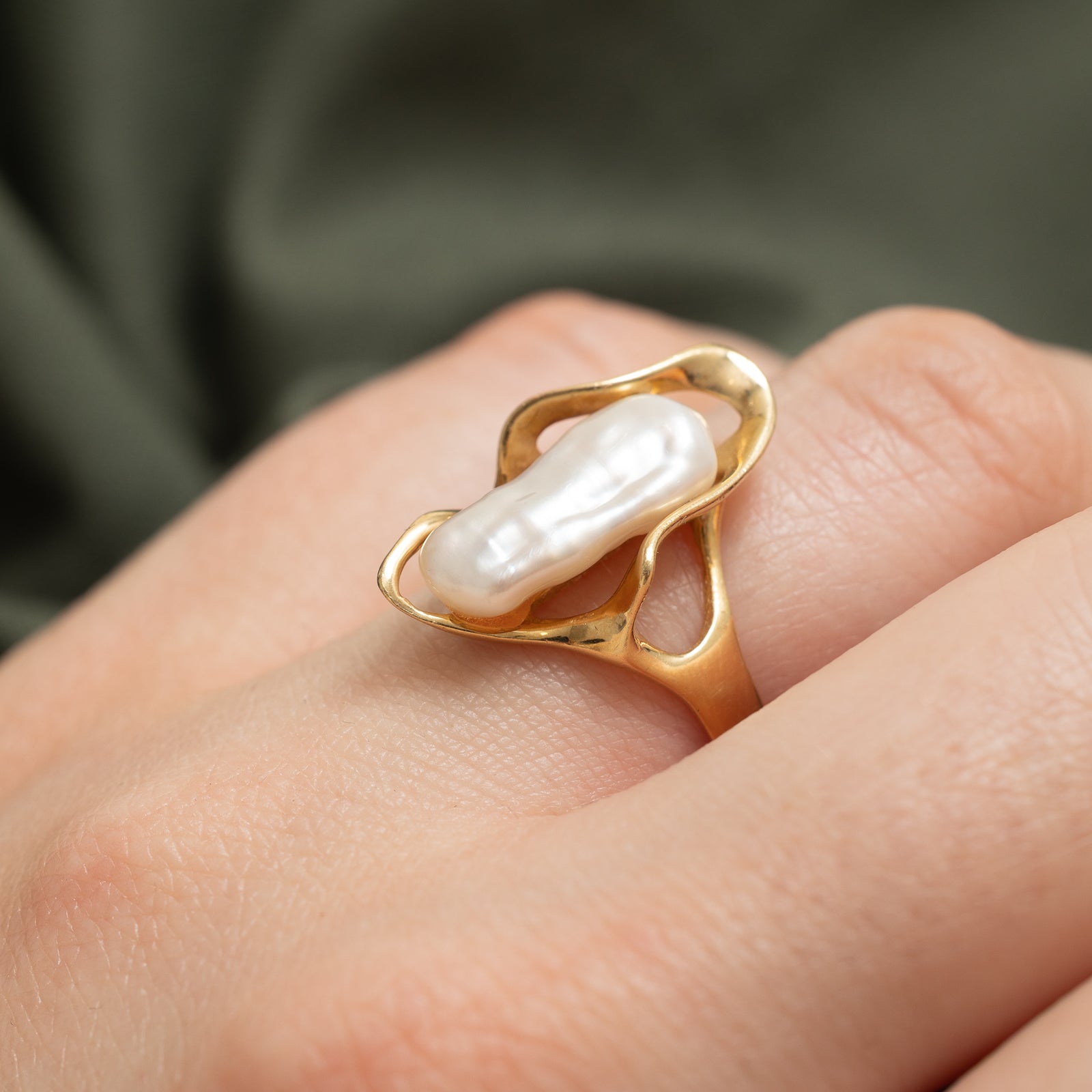 Baroque Pearl Abstract Ring | SZ 6.5