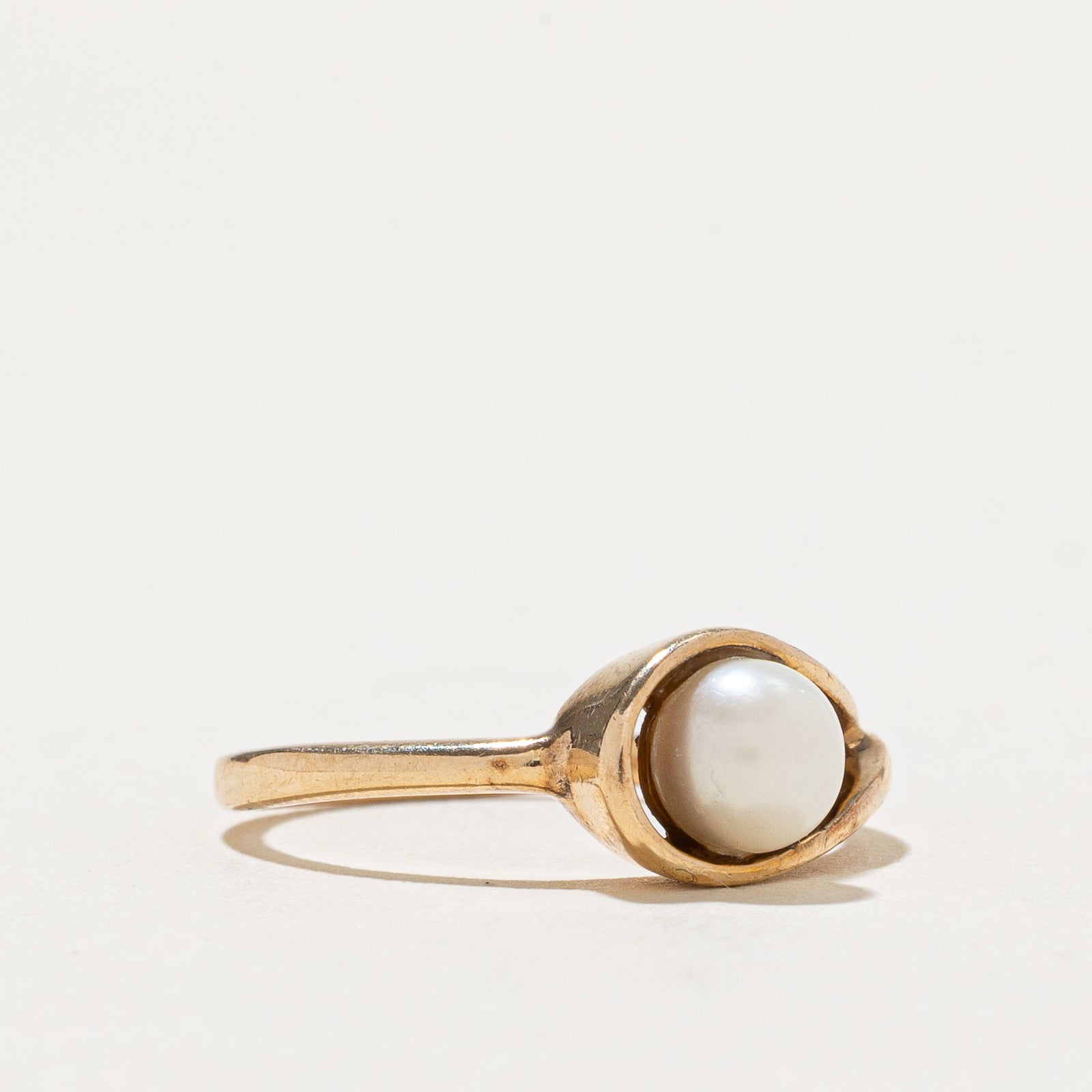 Solitaire Pearl Geometric Ring | SZ 5