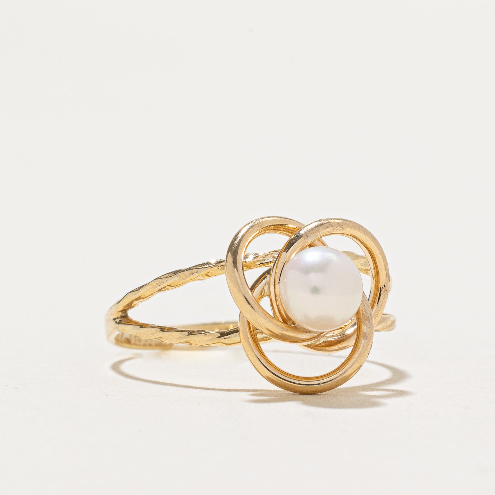 Solitaire Pearl Abstract Ring | SZ 6.5