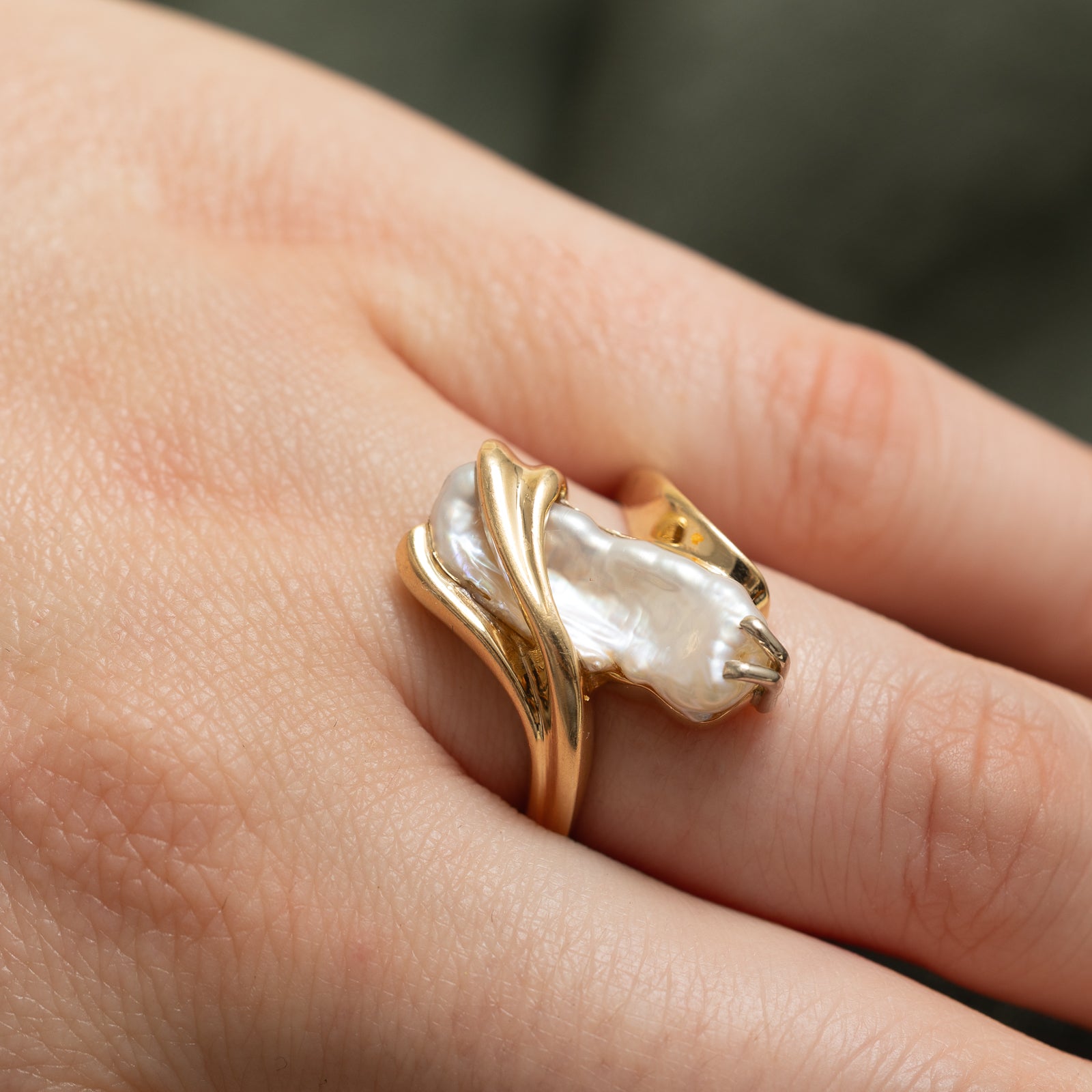 Baroque Pearl Bypass Ring | SZ 7.25