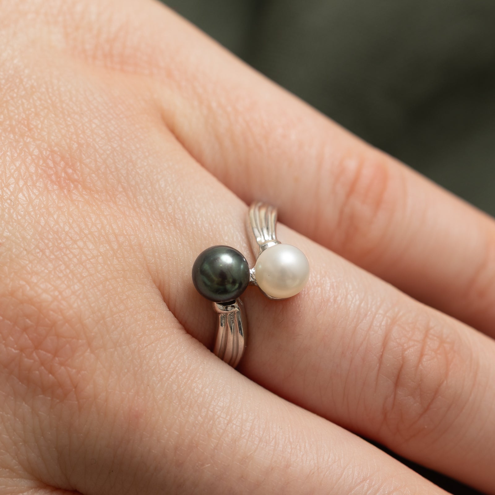 Toi et Moi Pearl Bypass Ring | SZ 6.75