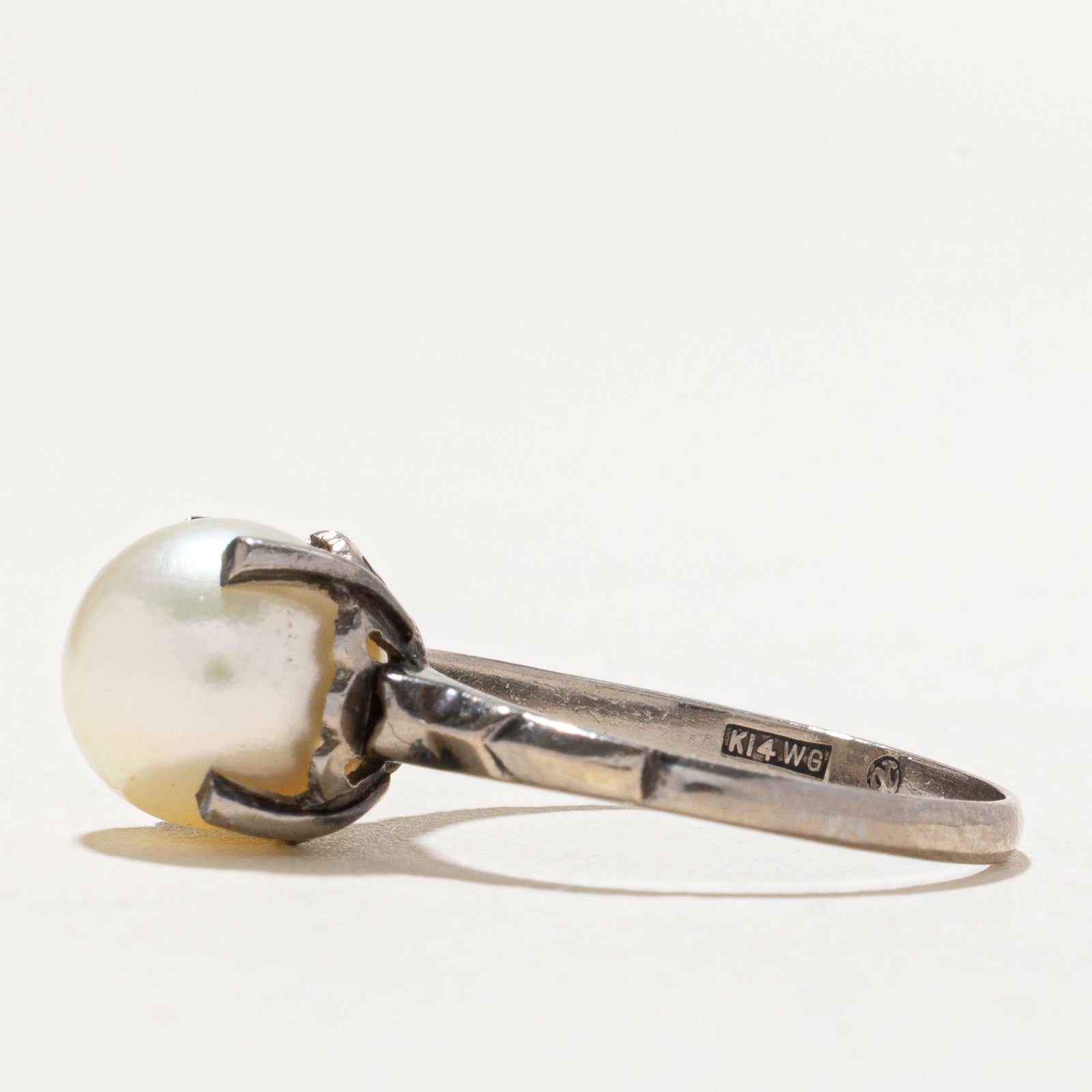 Solitaire Pearl Ring | SZ 6.75