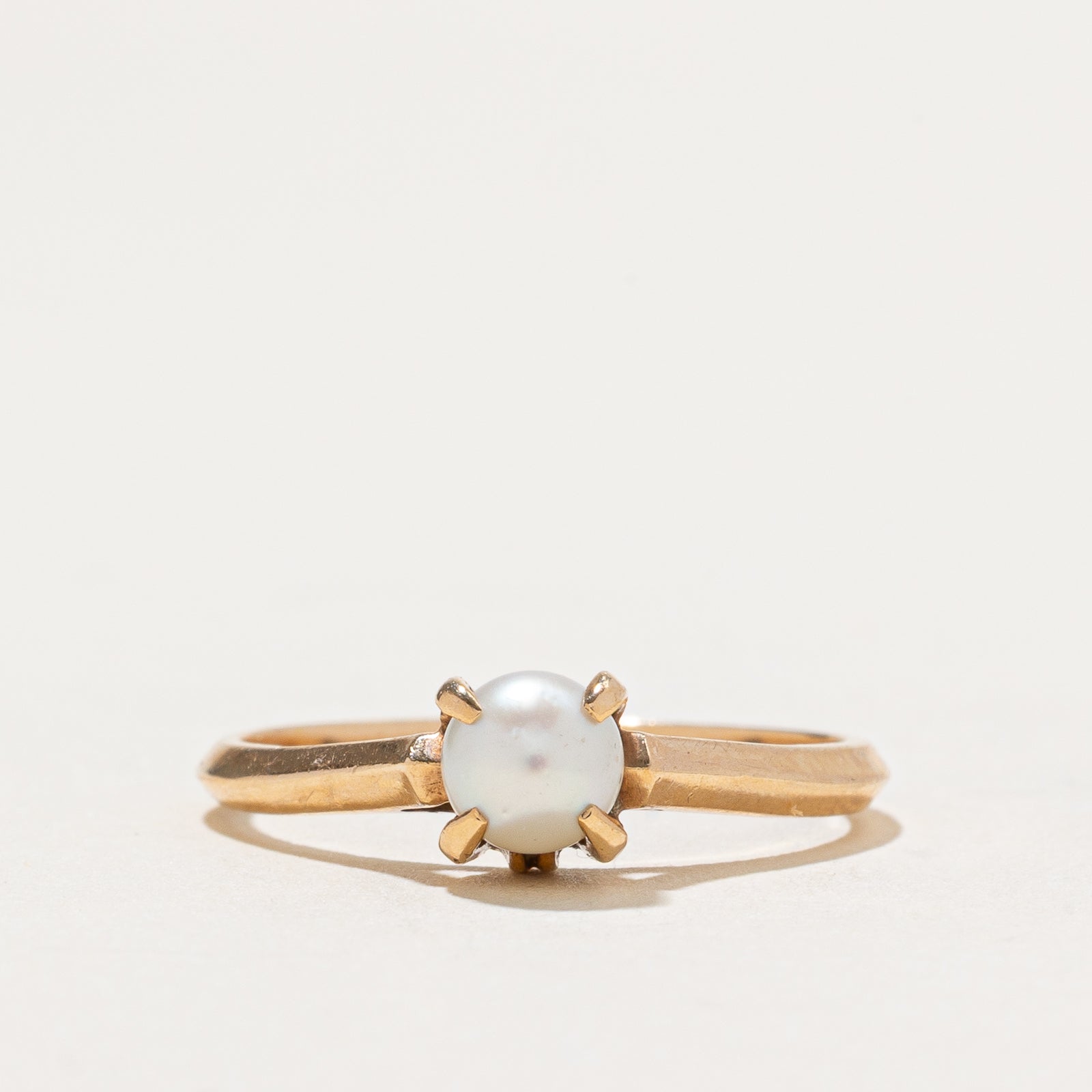 Solitaire Pearl Ring | SZ 6
