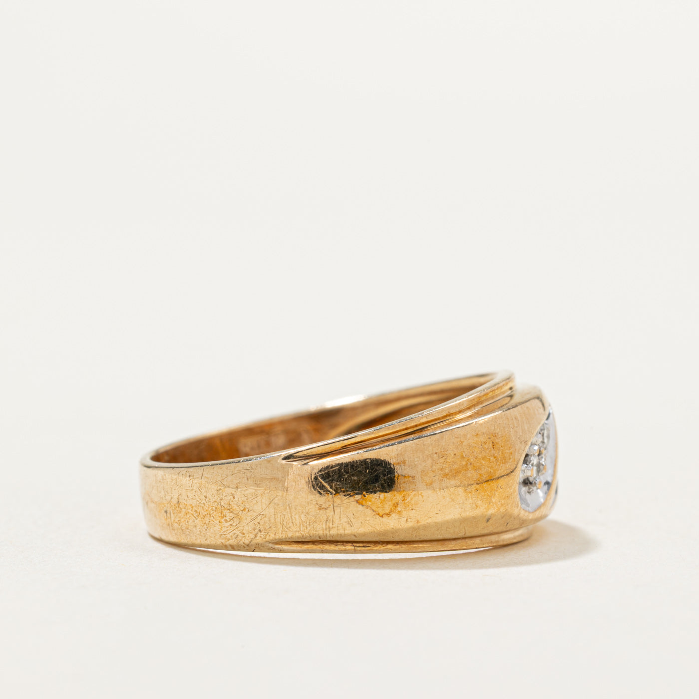 10K Diamond Teardrop Design Ring | 0.06ctw | SZ 9.75