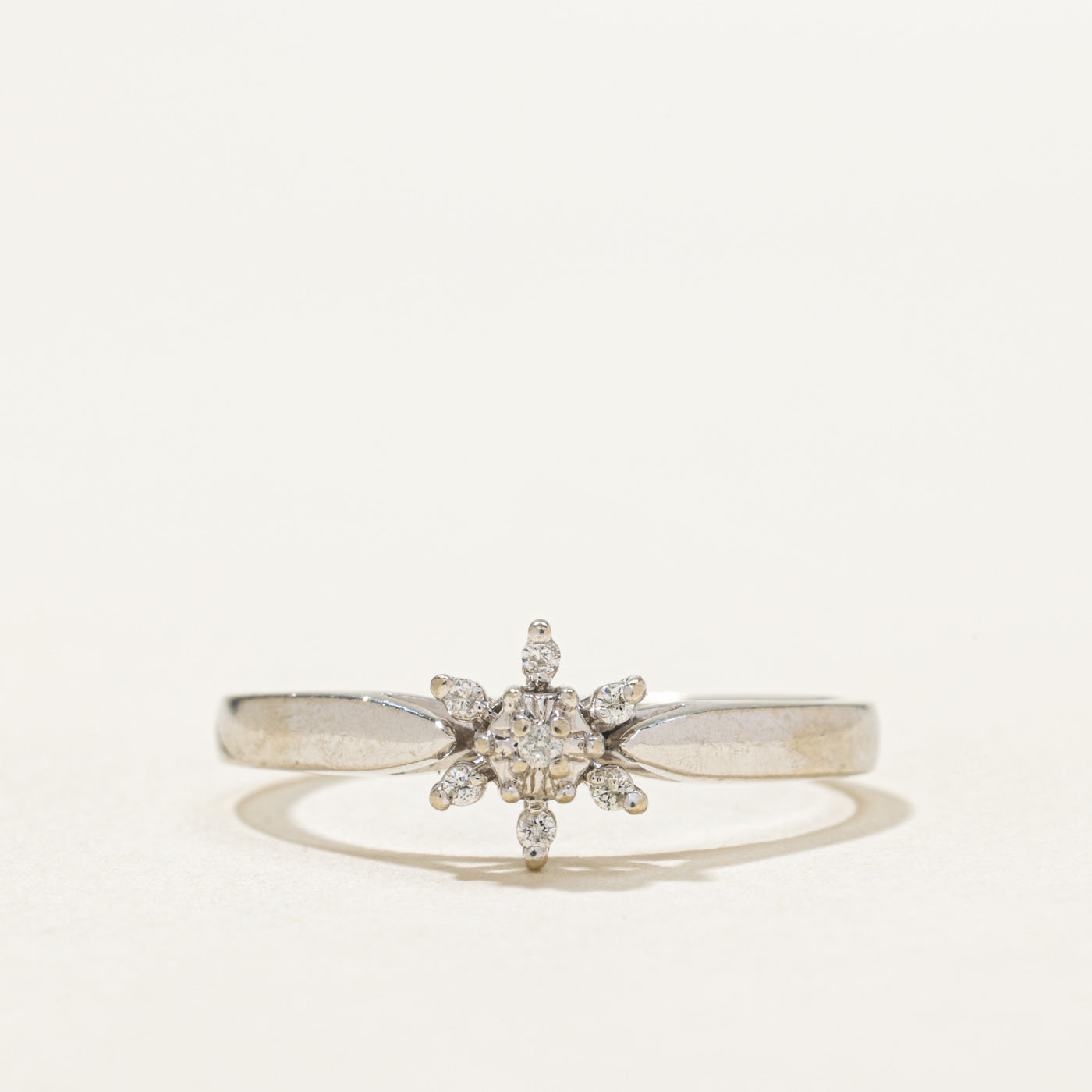 10K White Gold Diamond Petal Ring | 0.035ctw | SZ 7