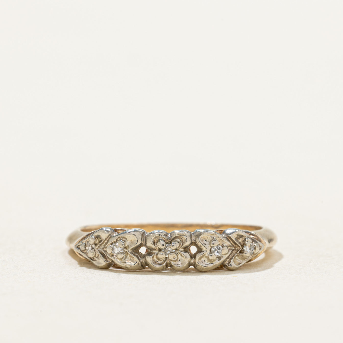 14K Illusion Set Diamond Hearts Ring | 0.02ctw | SZ 5.75