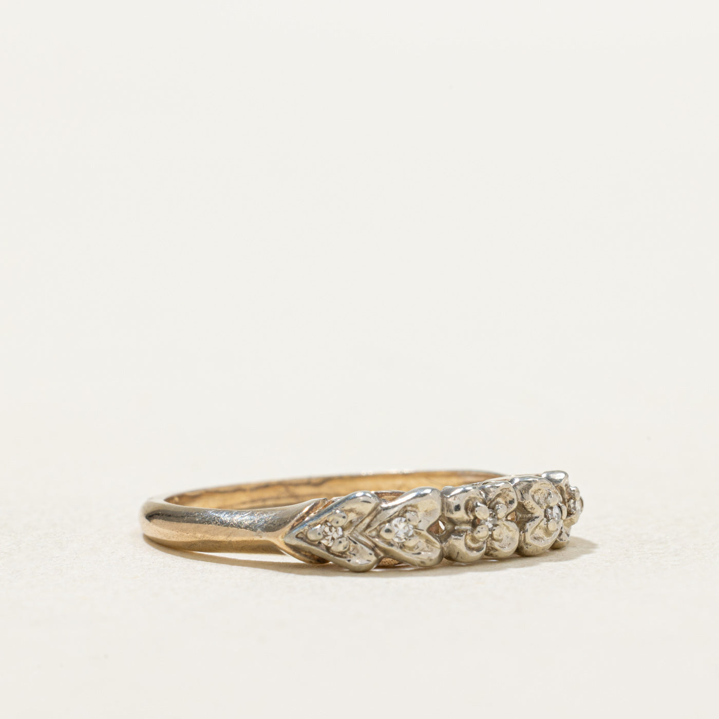 14K Illusion Set Diamond Hearts Ring | 0.02ctw | SZ 5.75