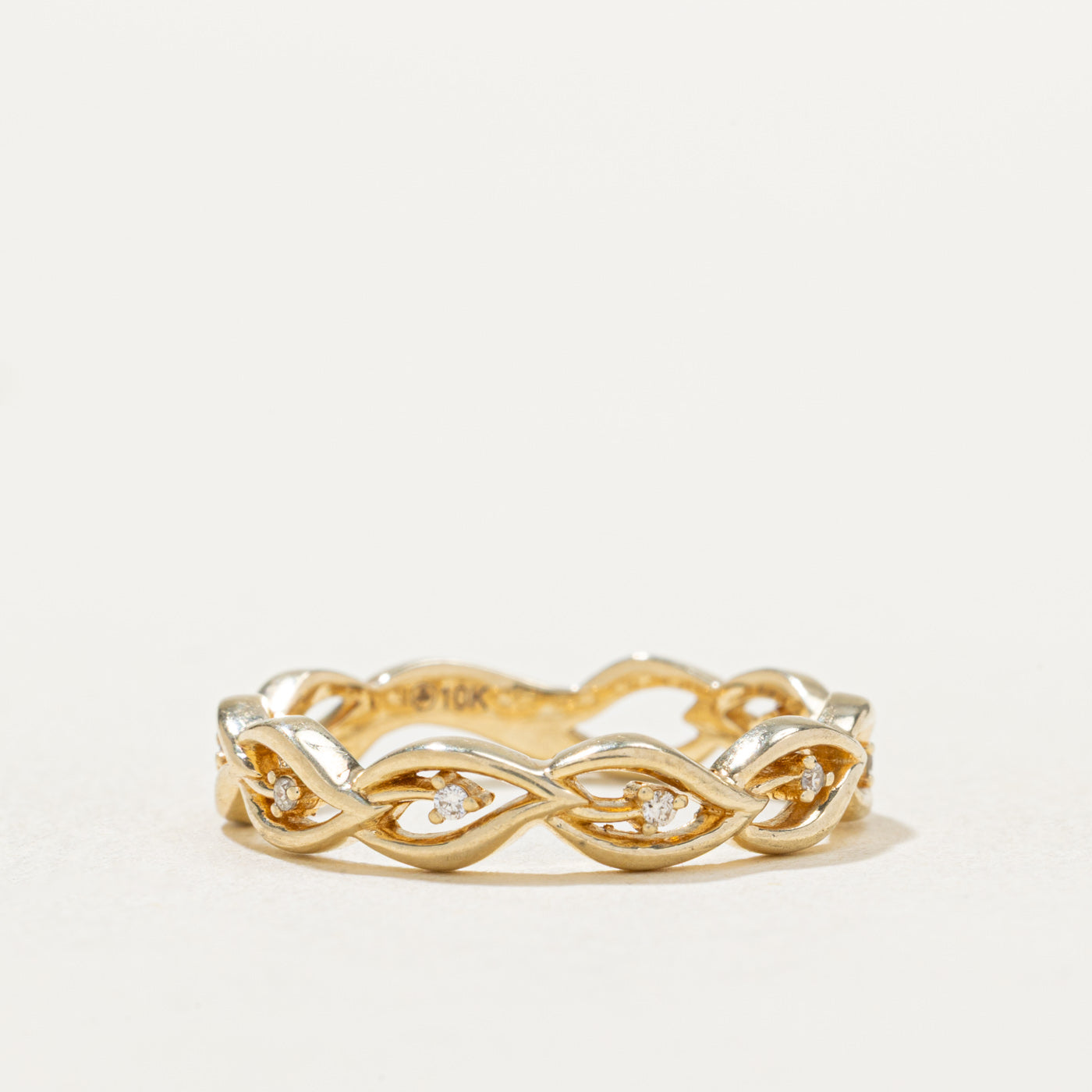 Bague demi-éternité en or 10 carats sertie de diamants (motif vigne) | 0,03 ct au total | Taille 6,5
