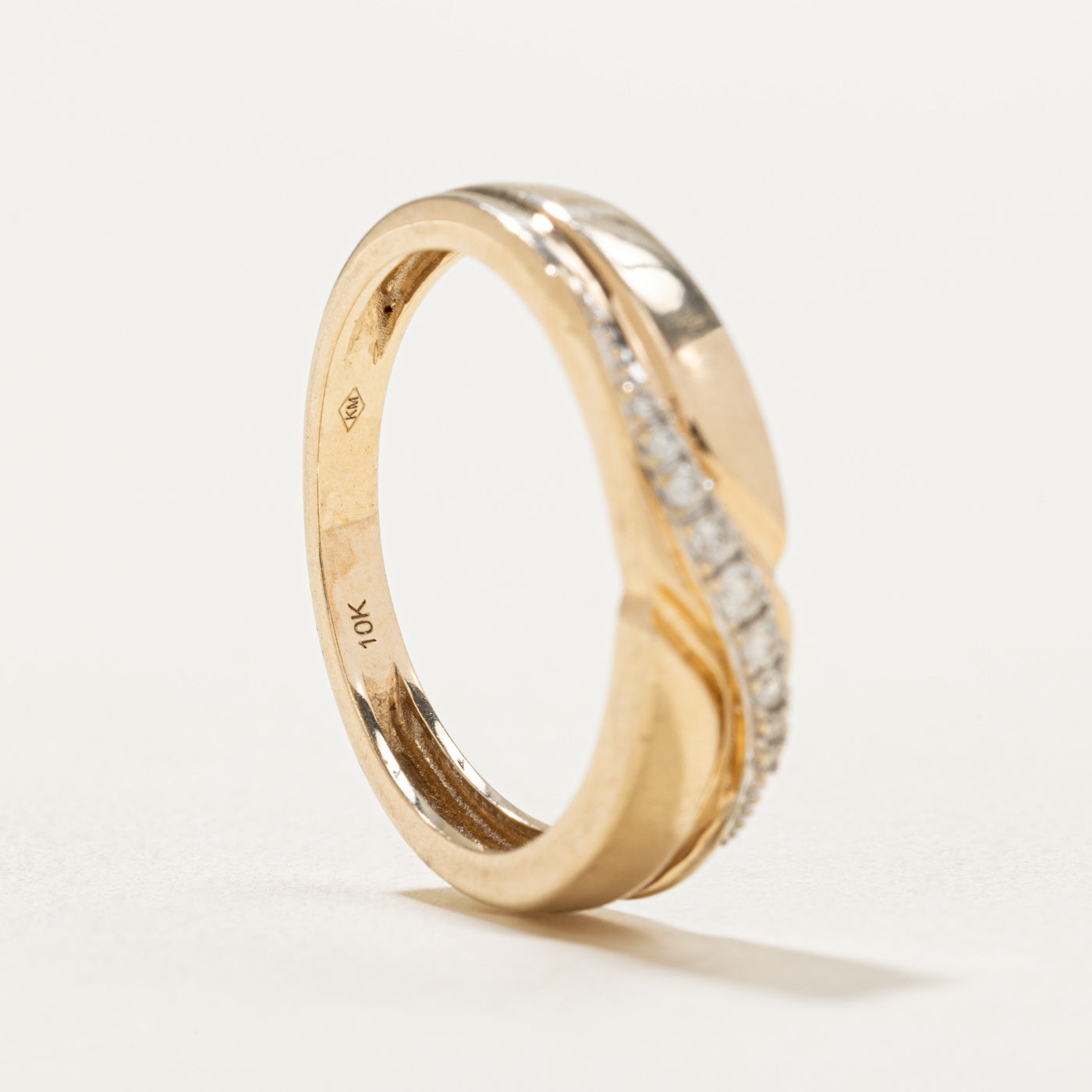 10K Waterfall Diamond Grooved Ring | 0.03ctw | SZ 8.75