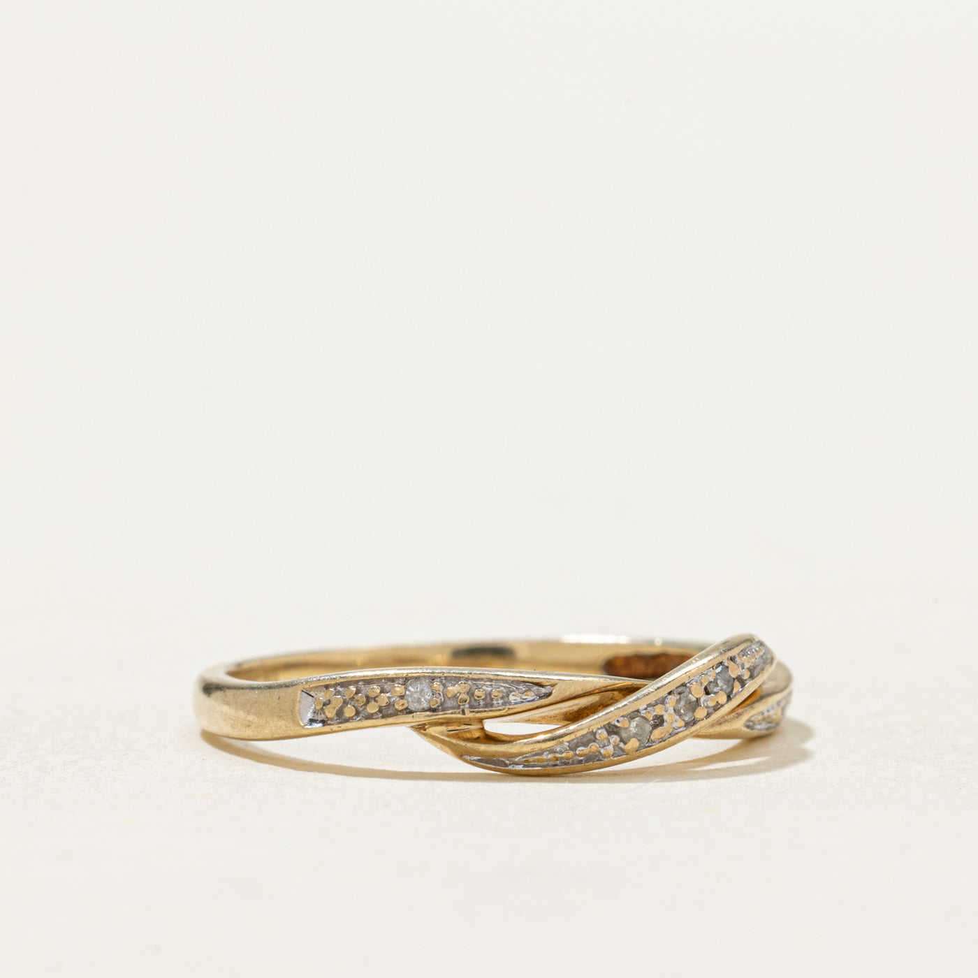 10K Semi Eternity Diamond Thin Twisted Ring | 0.09ctw | SZ 6.5