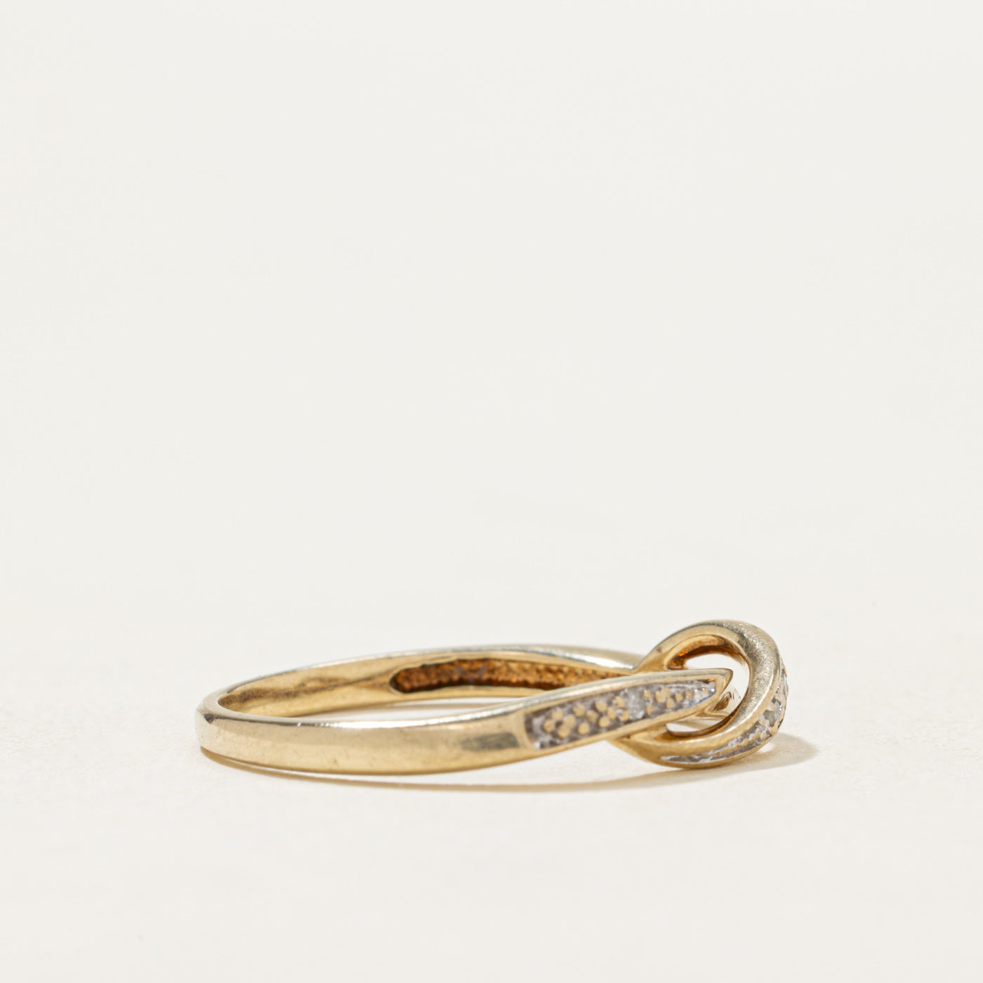 10K Semi Eternity Diamond Thin Twisted Ring | 0.09ctw | SZ 6.5
