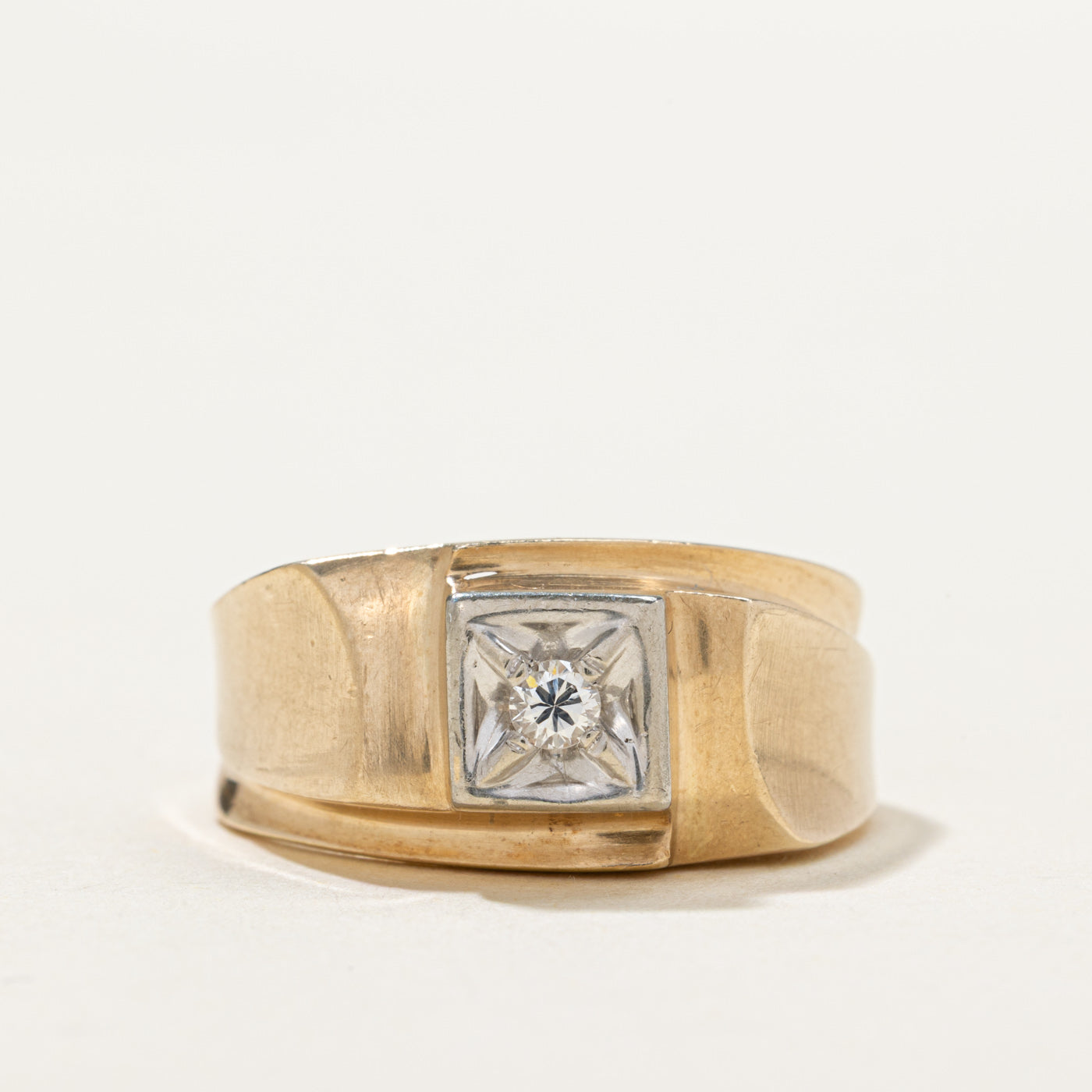 10K Illusion Set Diamond Chunky Ring | 0.075ct | SZ 8.25