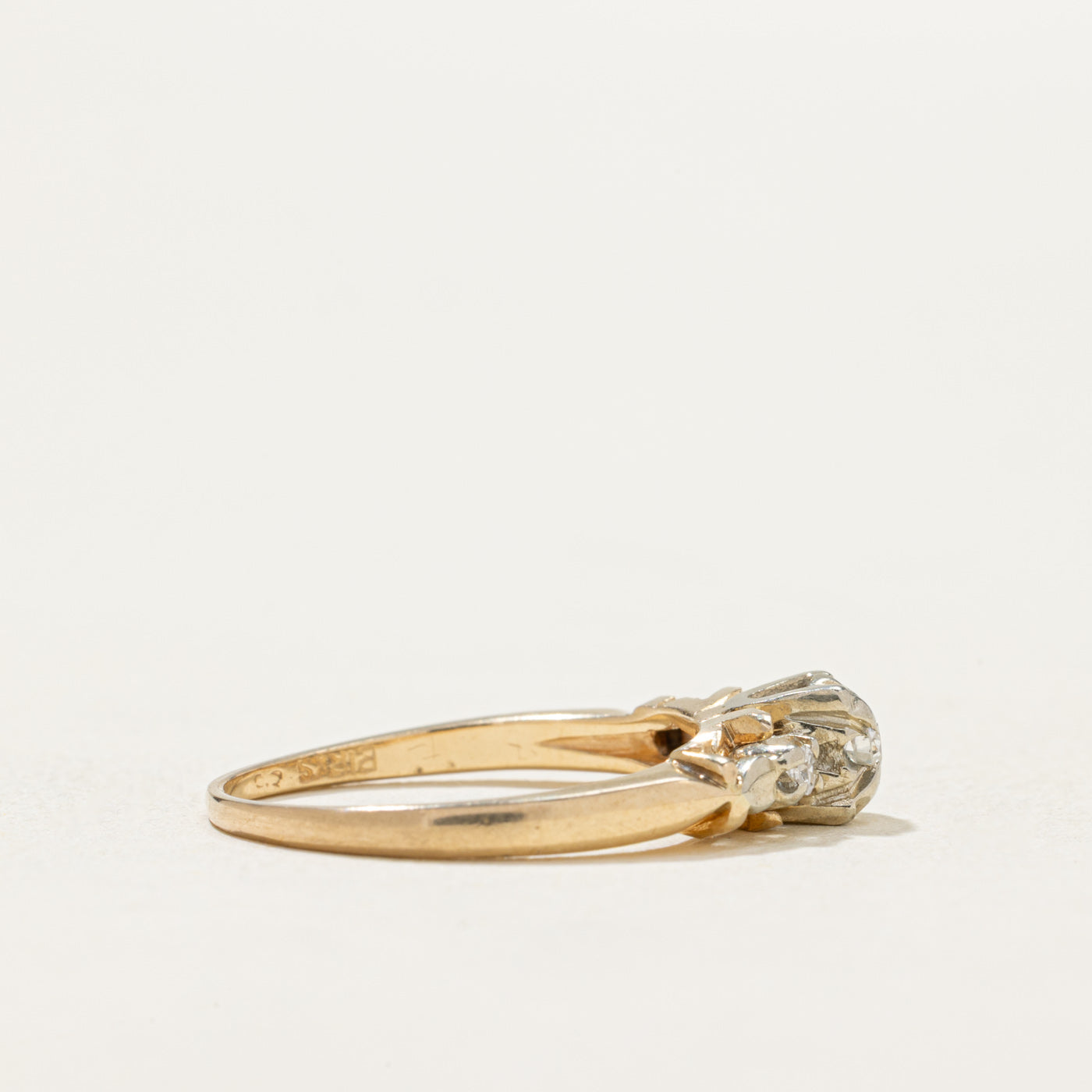 14K Two Tone Gold Illusion Set Diamond Ring | 0.09ct | SZ 6