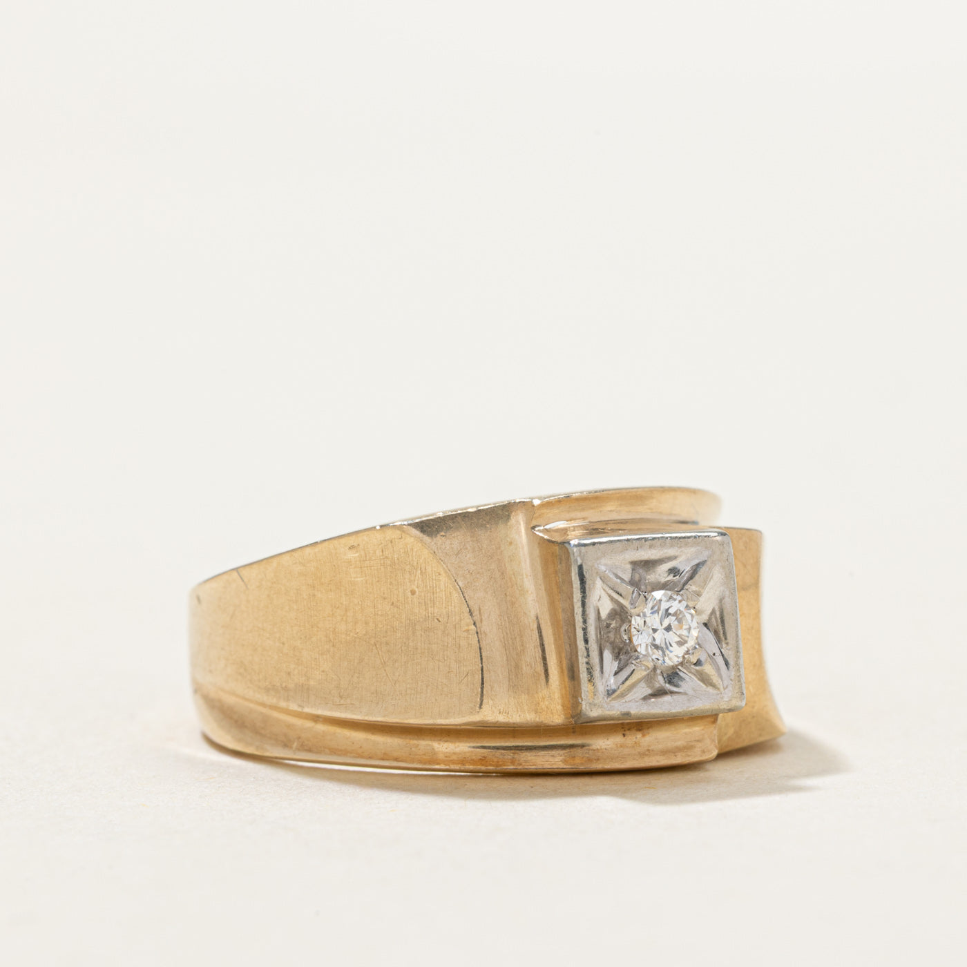 10K Illusion Set Diamond Chunky Ring | 0.075ct | SZ 8.25