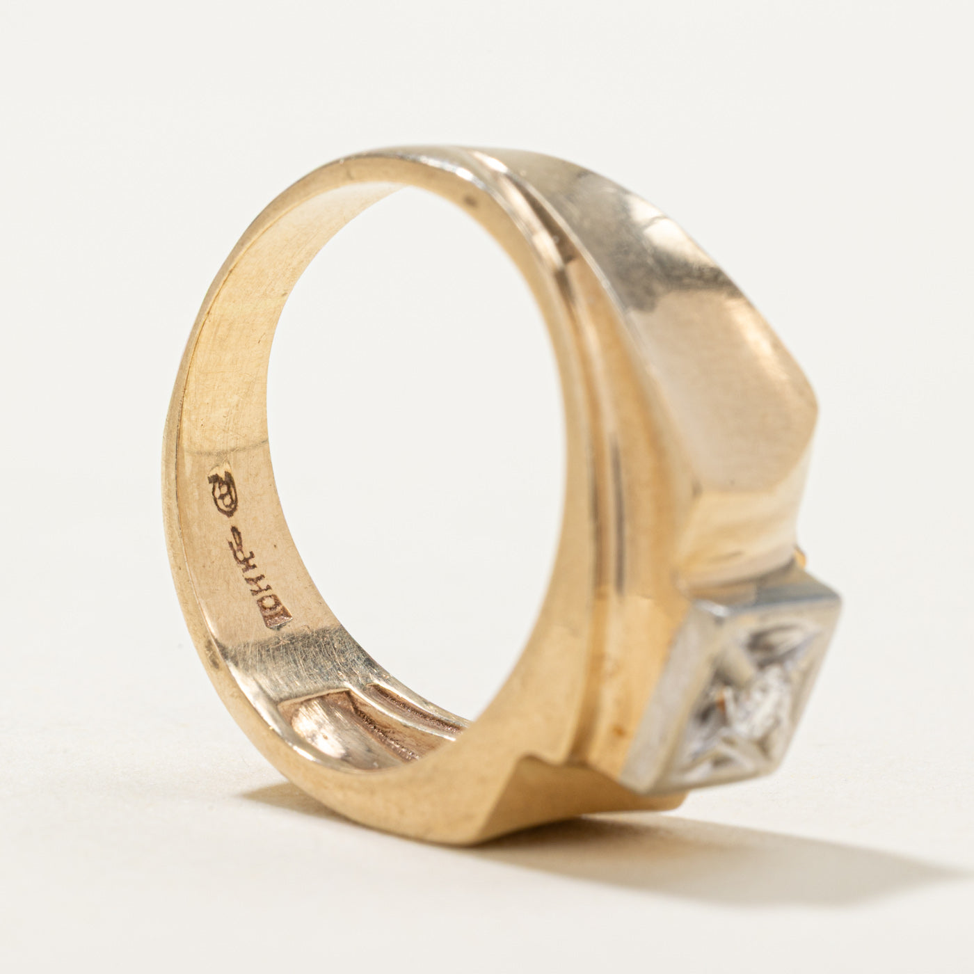 10K Illusion Set Diamond Chunky Ring | 0.075ct | SZ 8.25