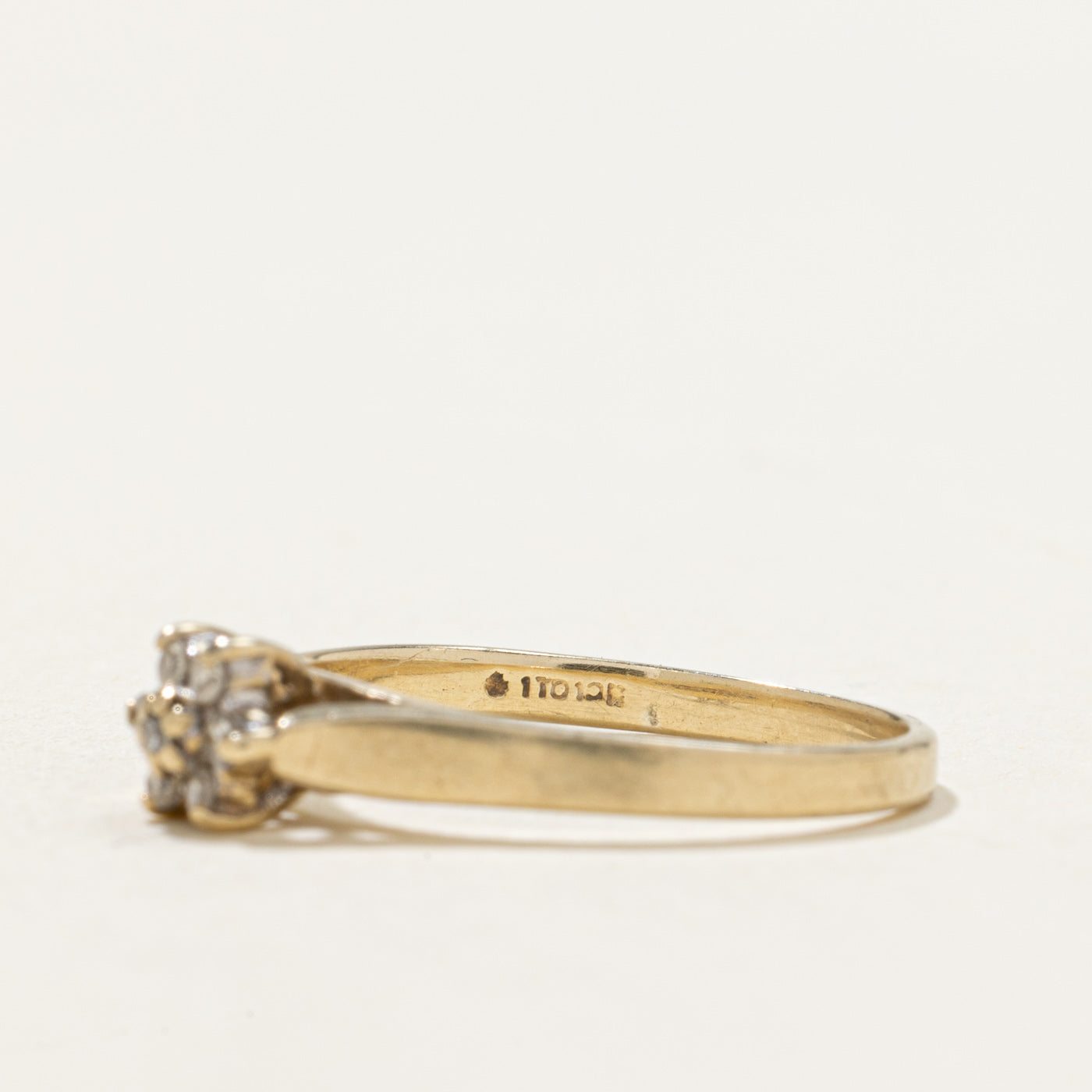 10K Diamond Petal Petite Ring | 0.04ctw | SZ 5.25
