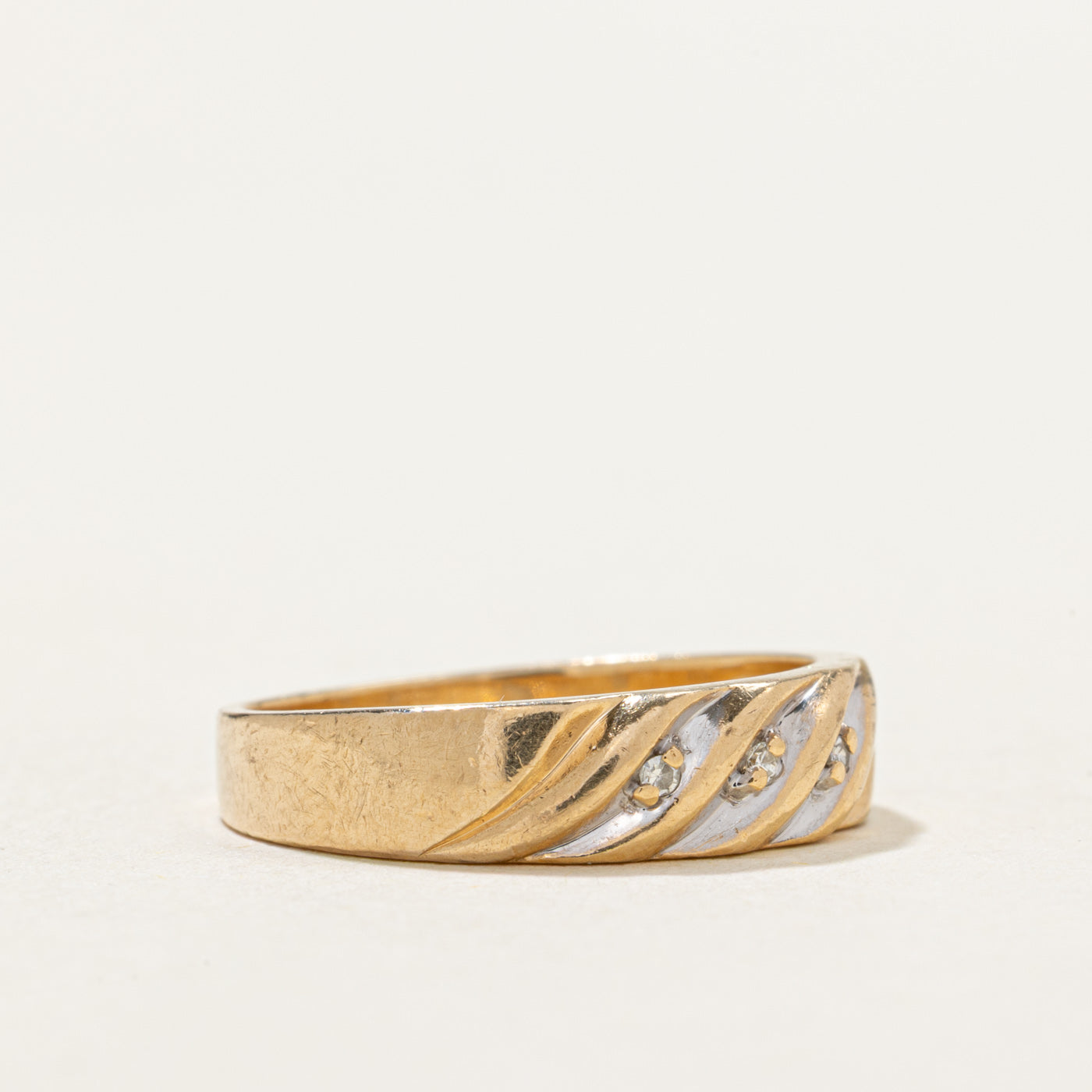 14K Three Stone Diamond Diagonal Grooved Ring | 0.015ctw | SZ 6