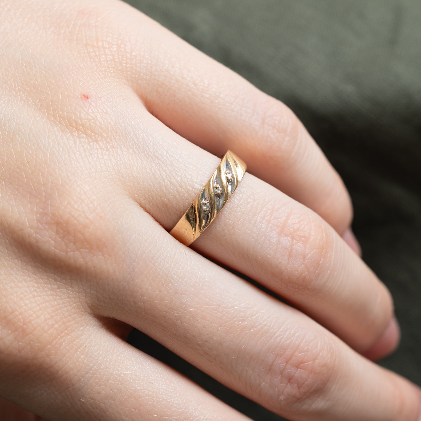 14K Three Stone Diamond Diagonal Grooved Ring | 0.015ctw | SZ 6