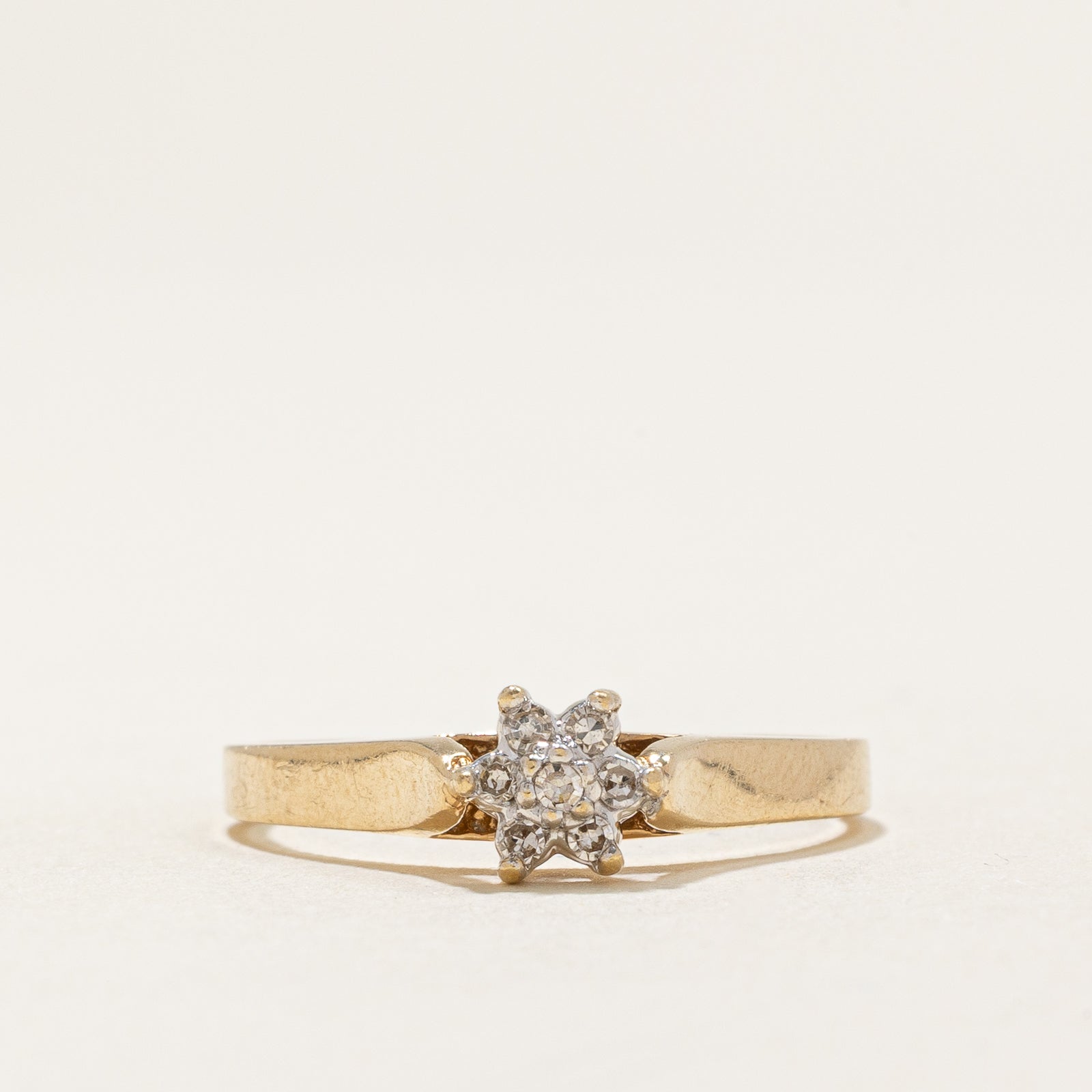 Cluster Diamond Ring | 0.05ctw | SZ 6.75