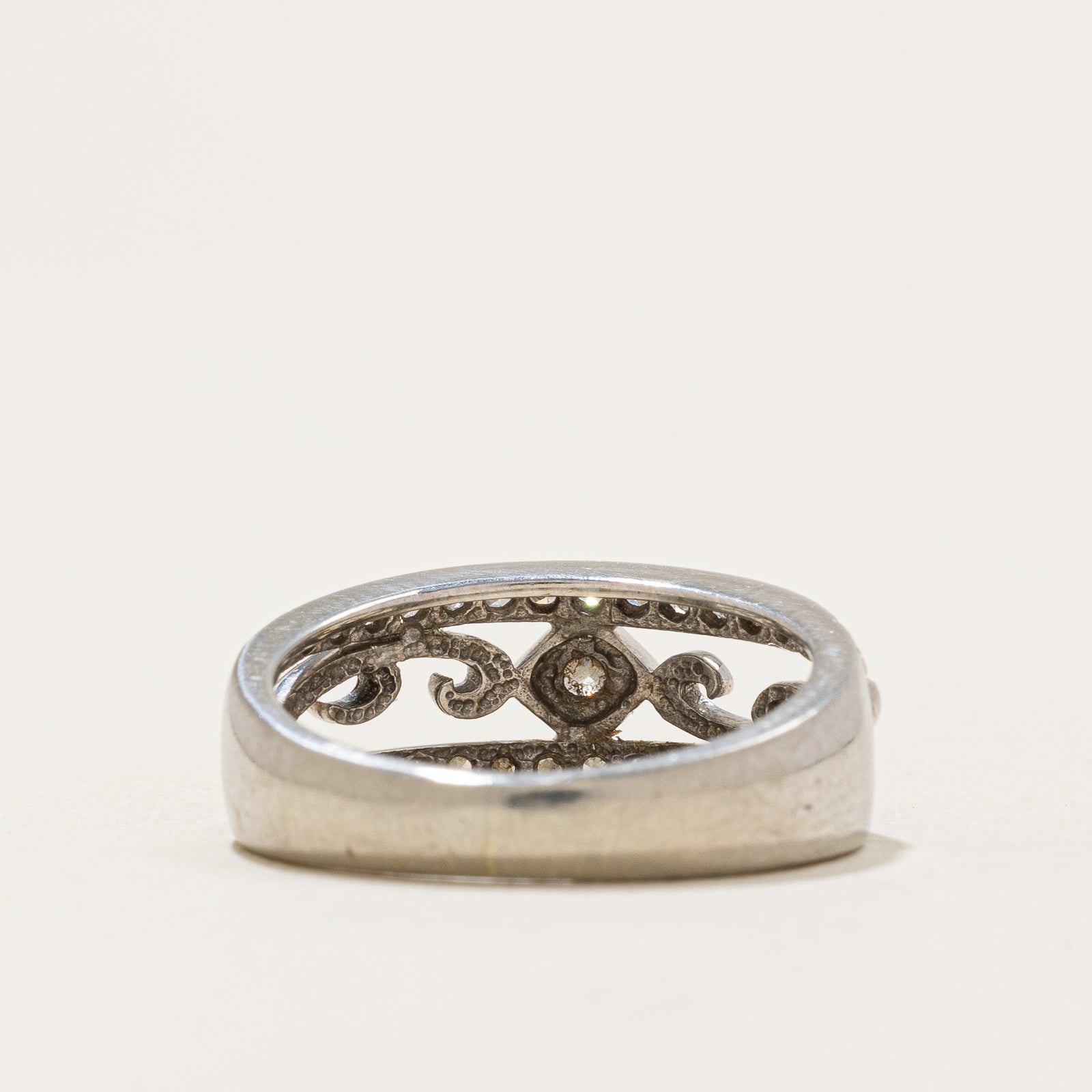 Diamond Scrollwork Band | 0.25ctw | SZ 6.5