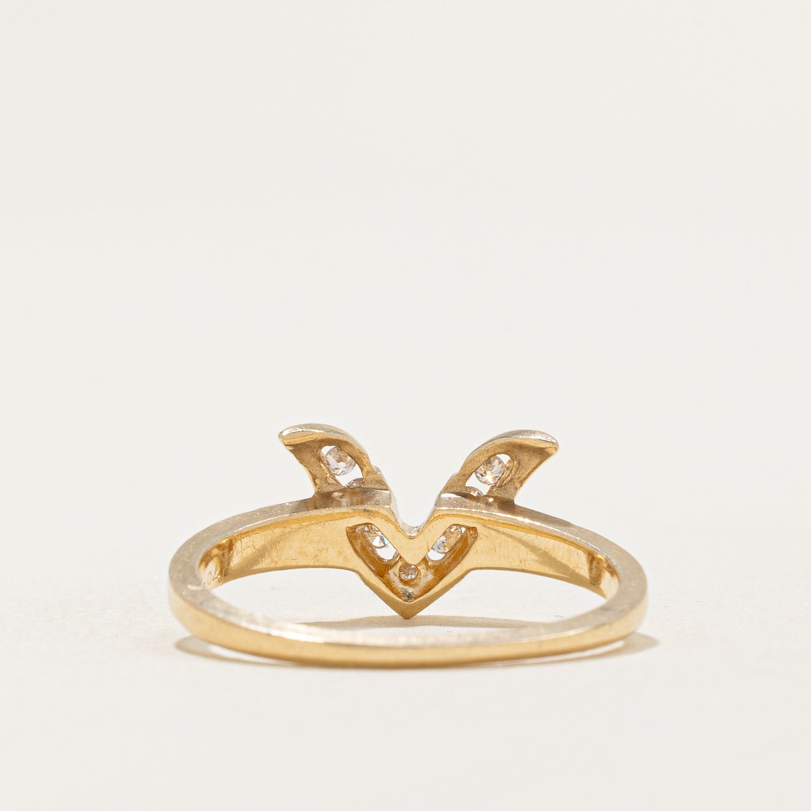 Diamond V Shaped Ring | 0.026ctw | SZ 5.25