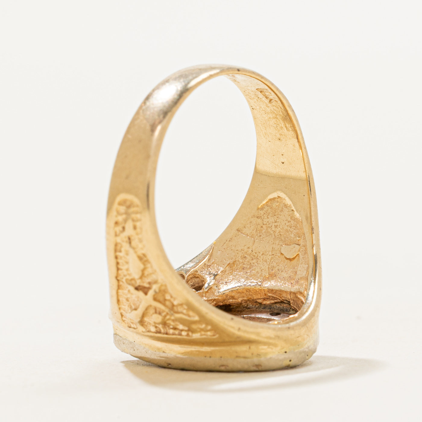 Two-Tone Diamond Engraved Horseshoe Ring | SZ 6.5