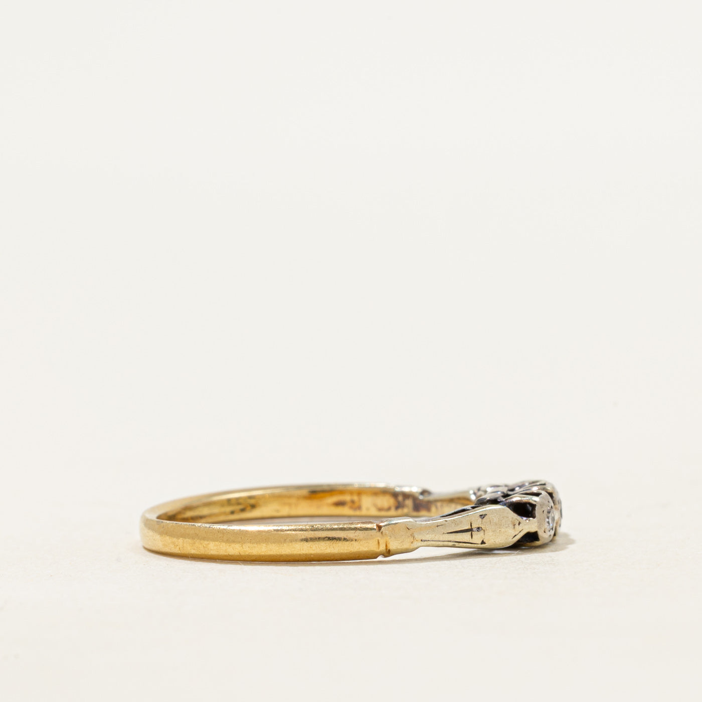 18k Three-Stone Diamond Ornate Ring | SZ 7