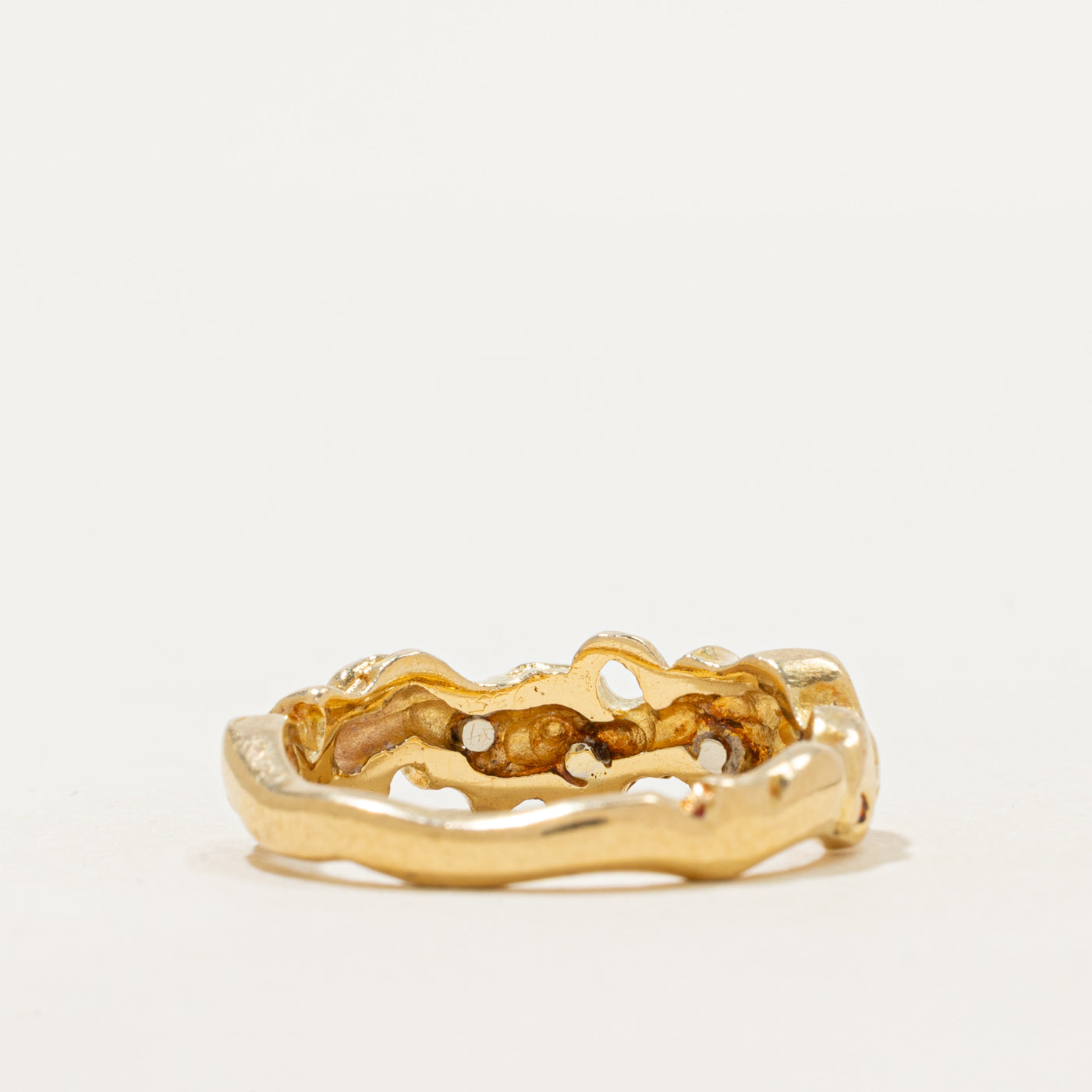 'Birks' 18k Three-Stone Diamond Textured Ring | SZ 6.25