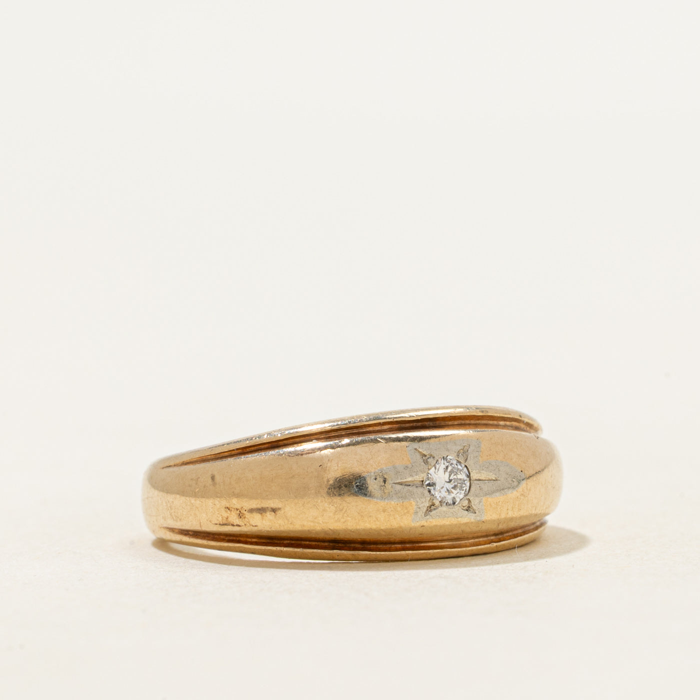 Star Set Diamond Grooved Dome Ring | 0.04ct | SZ 6