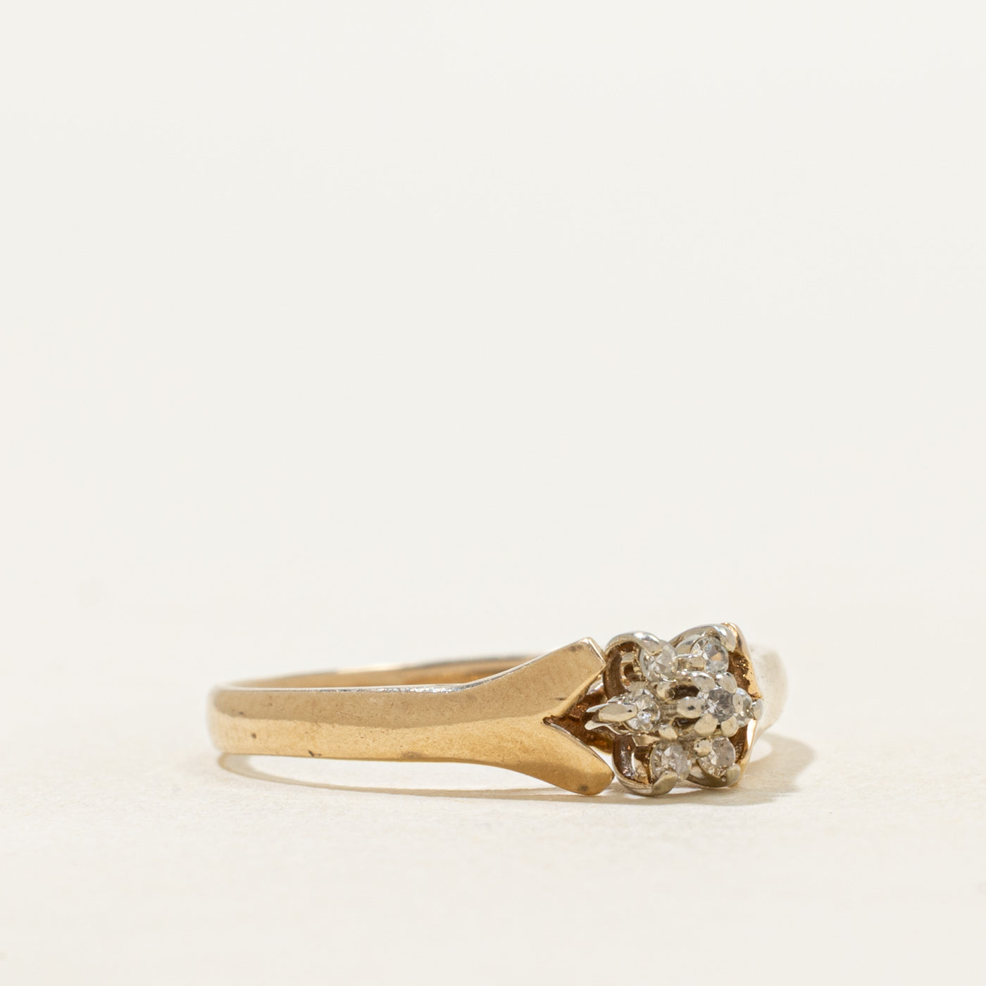 Diamond Petal Cluster Ring | SZ 6