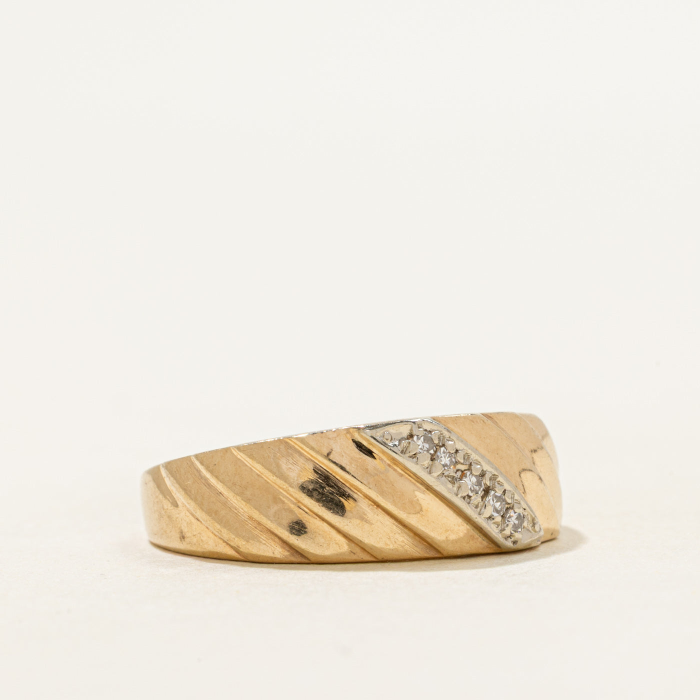 Diagonal Diamond Grooved Ring | SZ 8