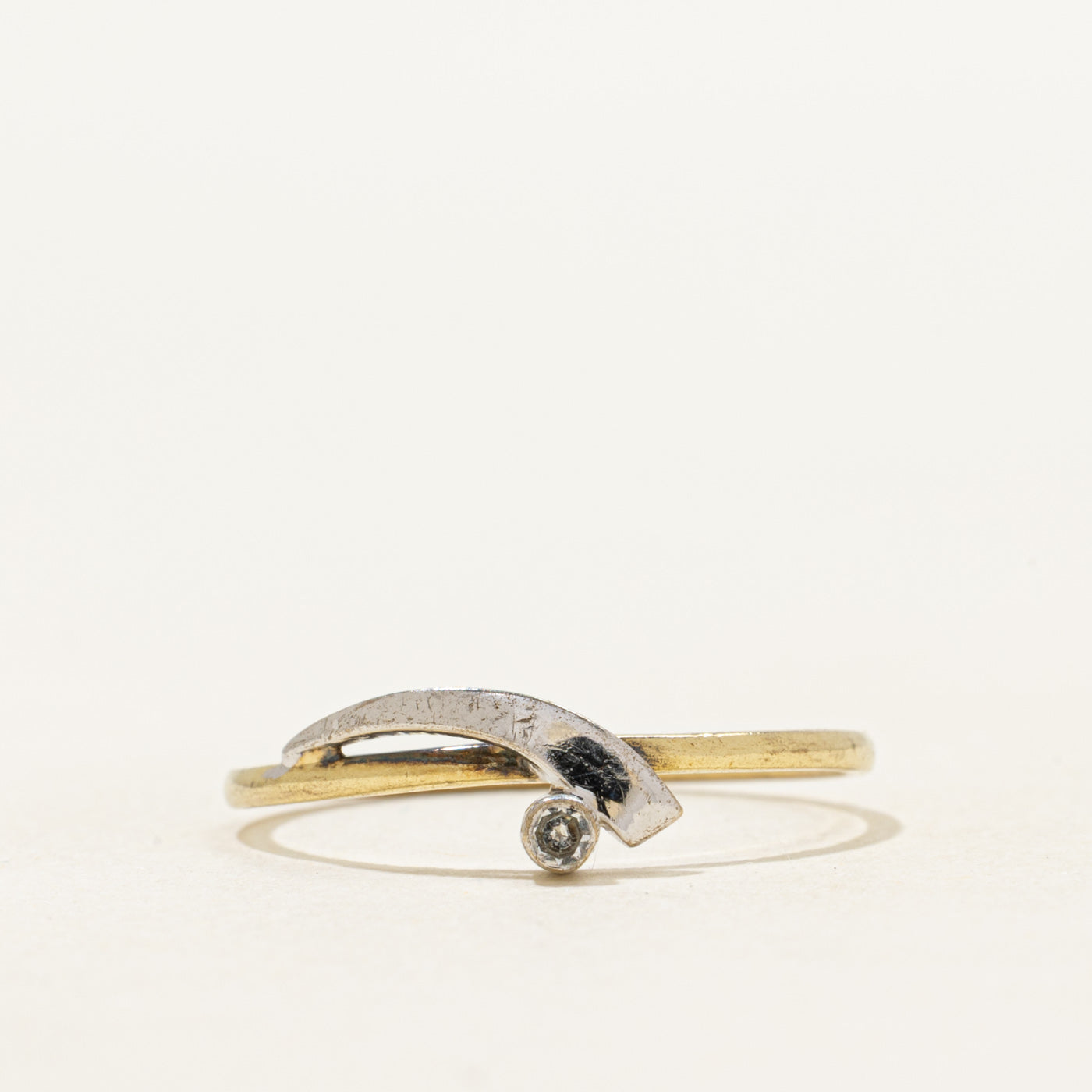 Two-Tone Bezel Set Diamond Wave Ring | SZ 7