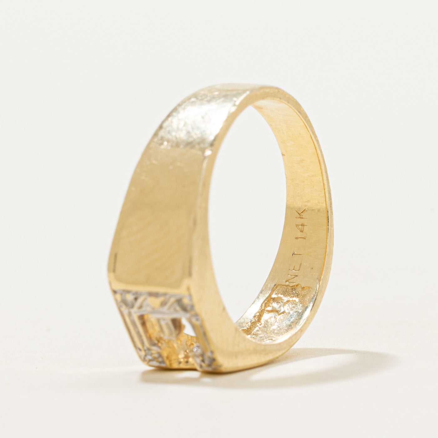Diamond "E" Initial Ring | SZ 4