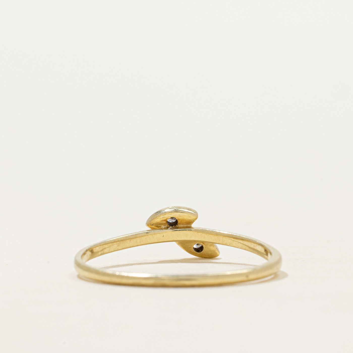 Diamond Leaf Petite Ring | SZ 6.5