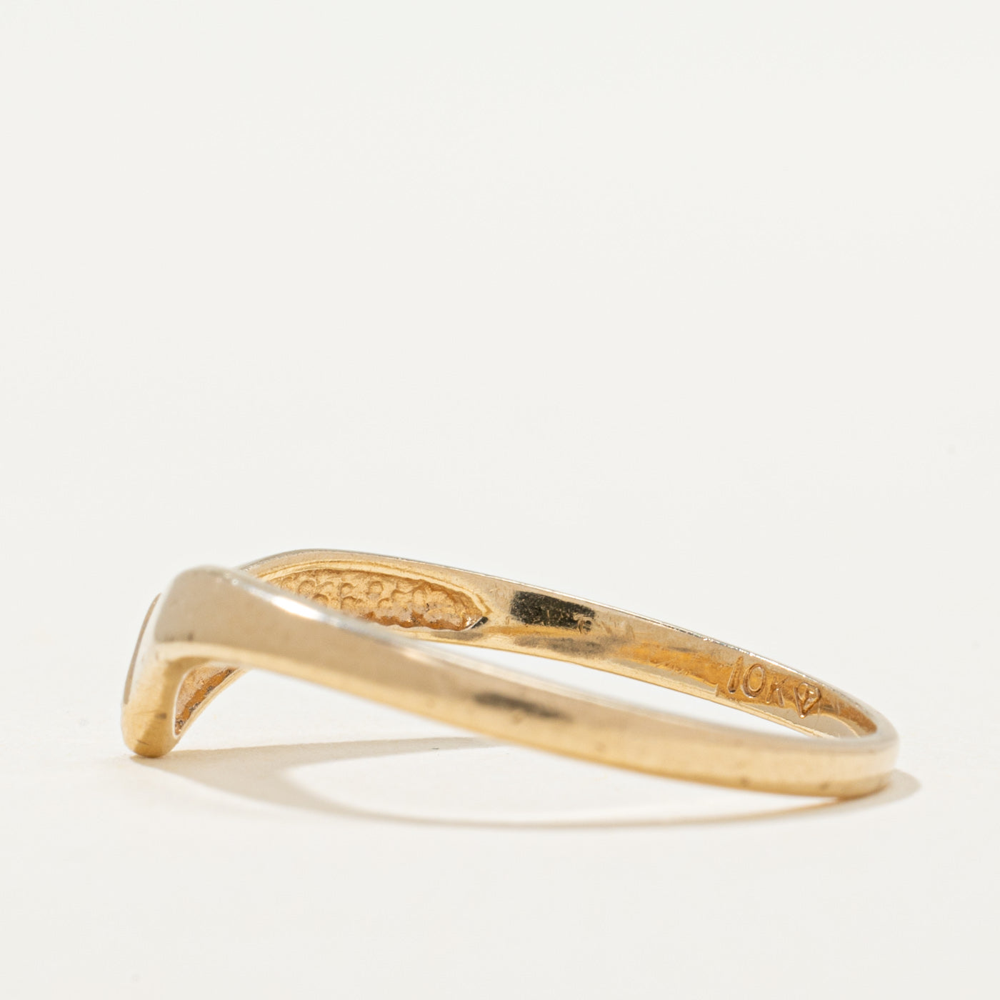 Diamond Chevron Ring | 0.01ct | SZ 7
