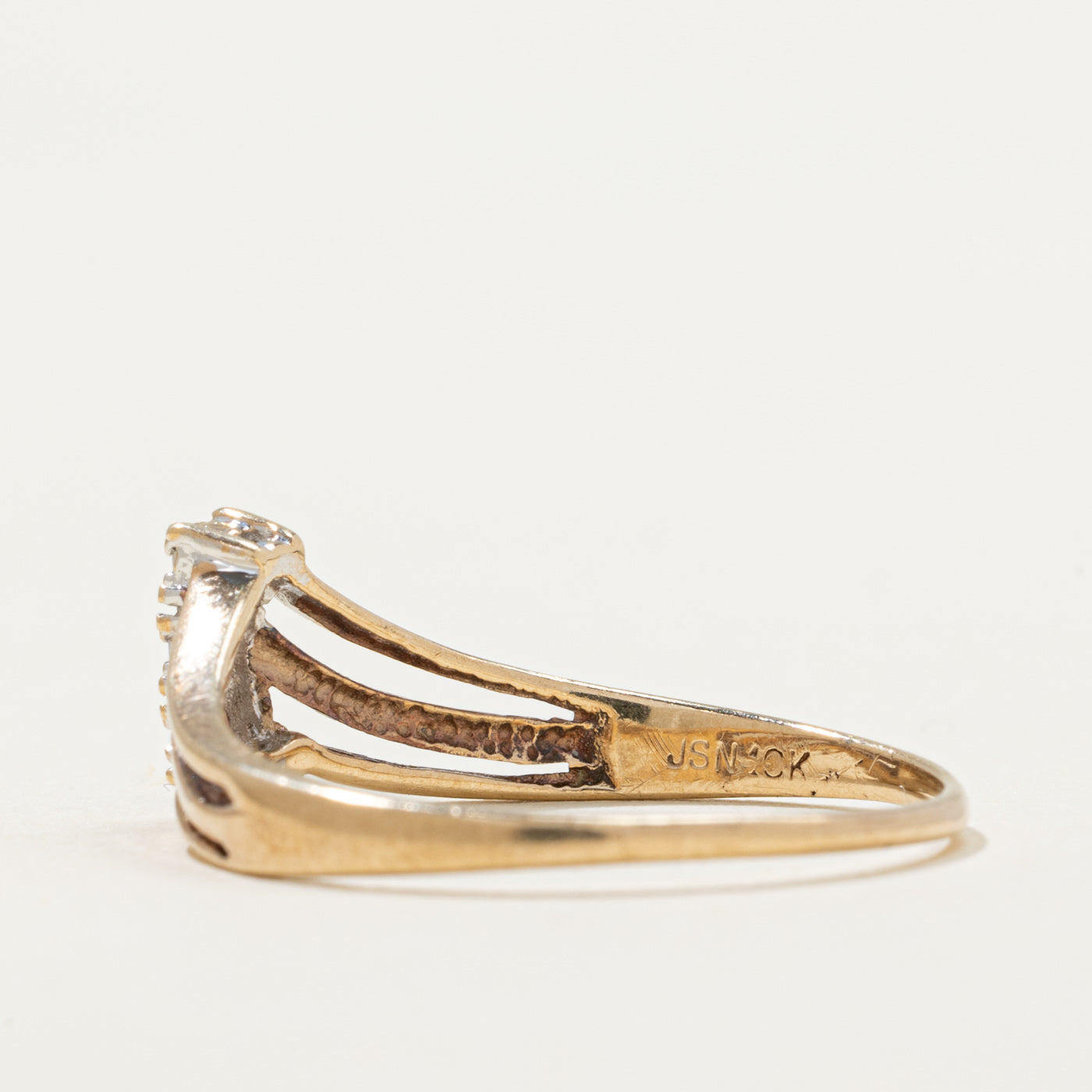 Three Stone Diamond Chevron Ring | 0.03ctw | SZ 9.5